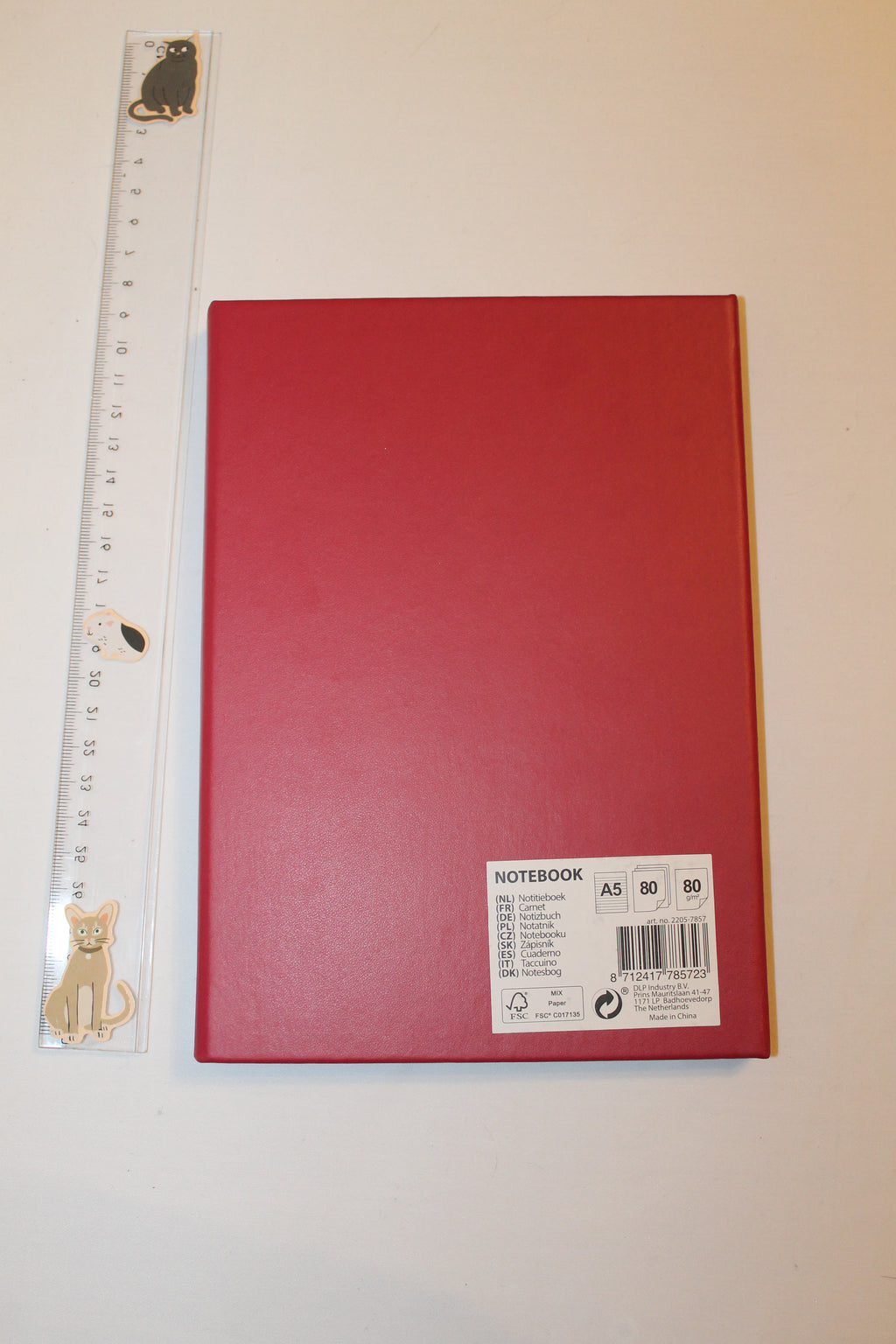 Carnet A5 couverture rigide | Rouge ; avec "Notes & Quotes" sur la couverture