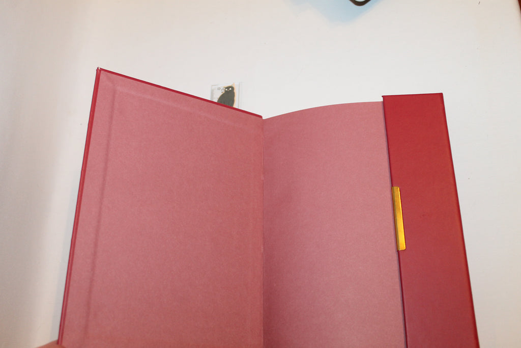 Carnet A5 couverture rigide | Rouge ; avec "Notes & Quotes" sur la couverture
