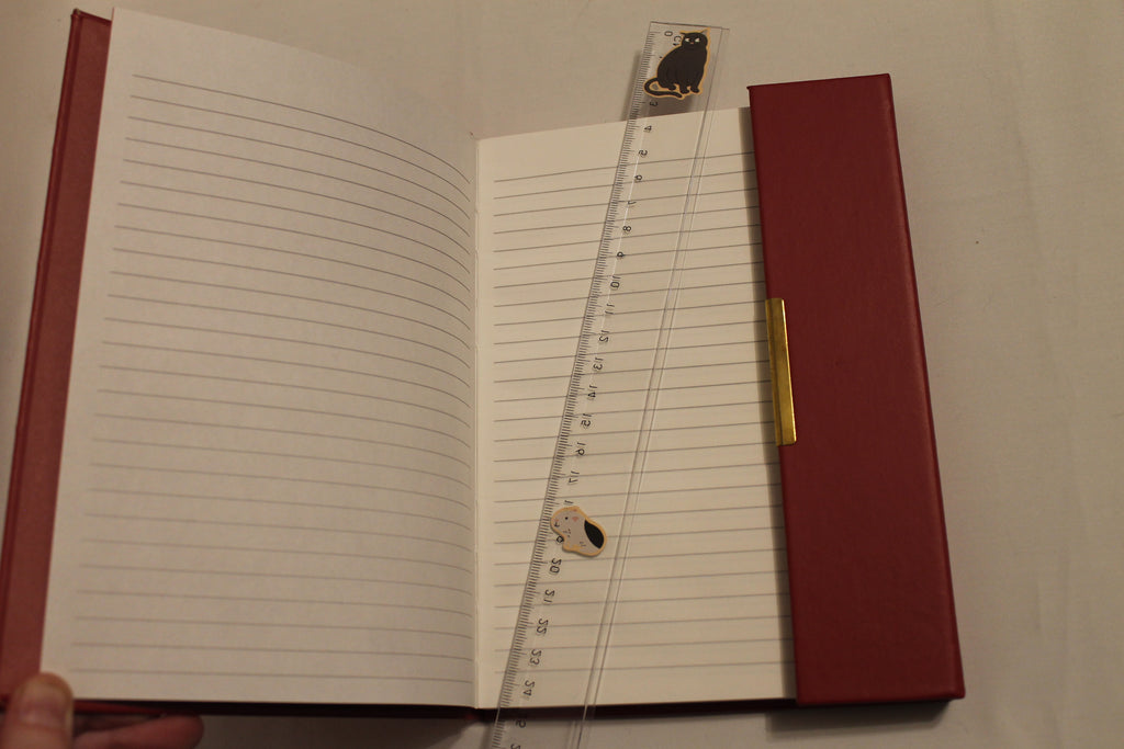 Carnet A5 couverture rigide | Rouge ; avec "Notes & Quotes" sur la couverture
