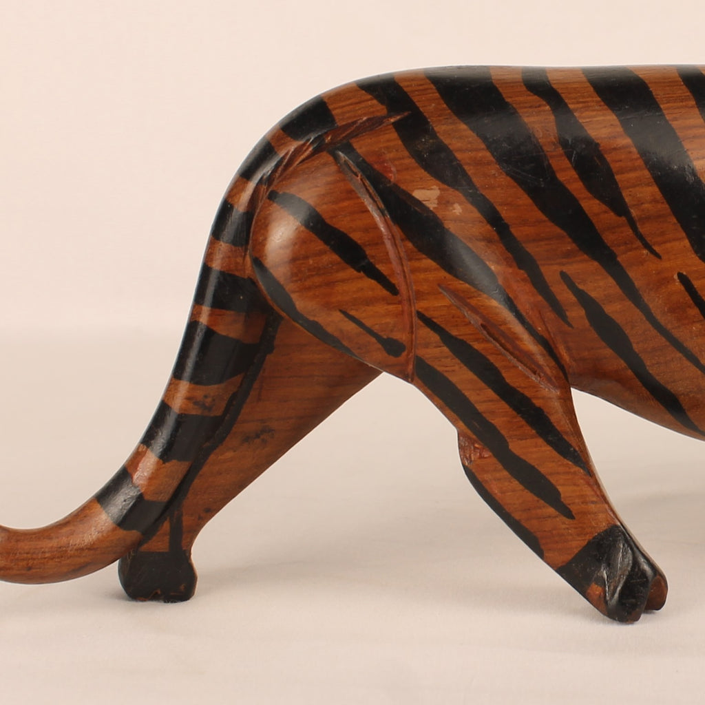 Tigre in legno intagliato a mano | Intaglio asiatico ca. 1960-1990
