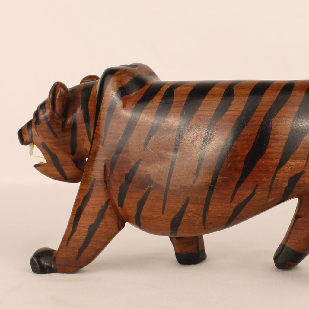 Tigre in legno intagliato a mano | Intaglio asiatico ca. 1960-1990