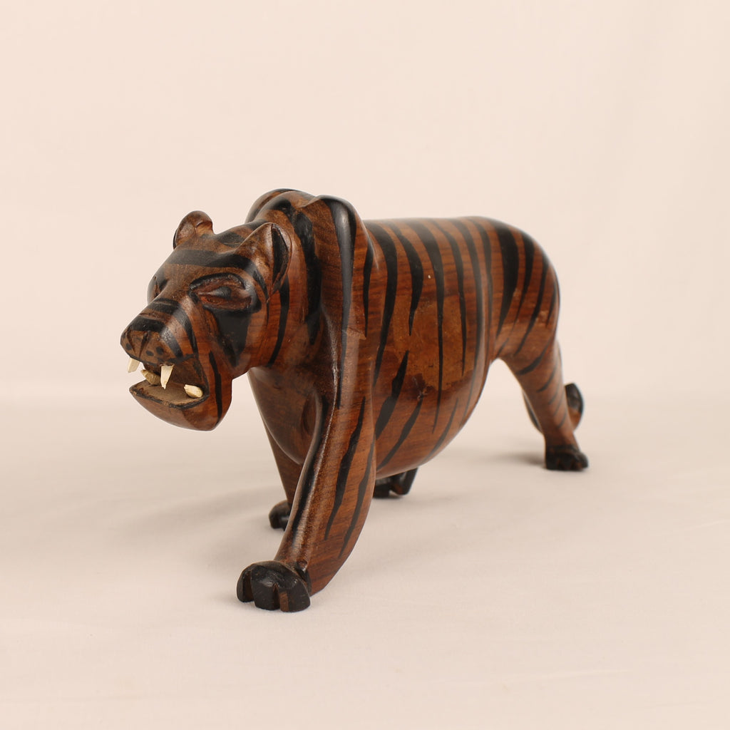 Tigre in legno intagliato a mano | Intaglio asiatico ca. 1960-1990