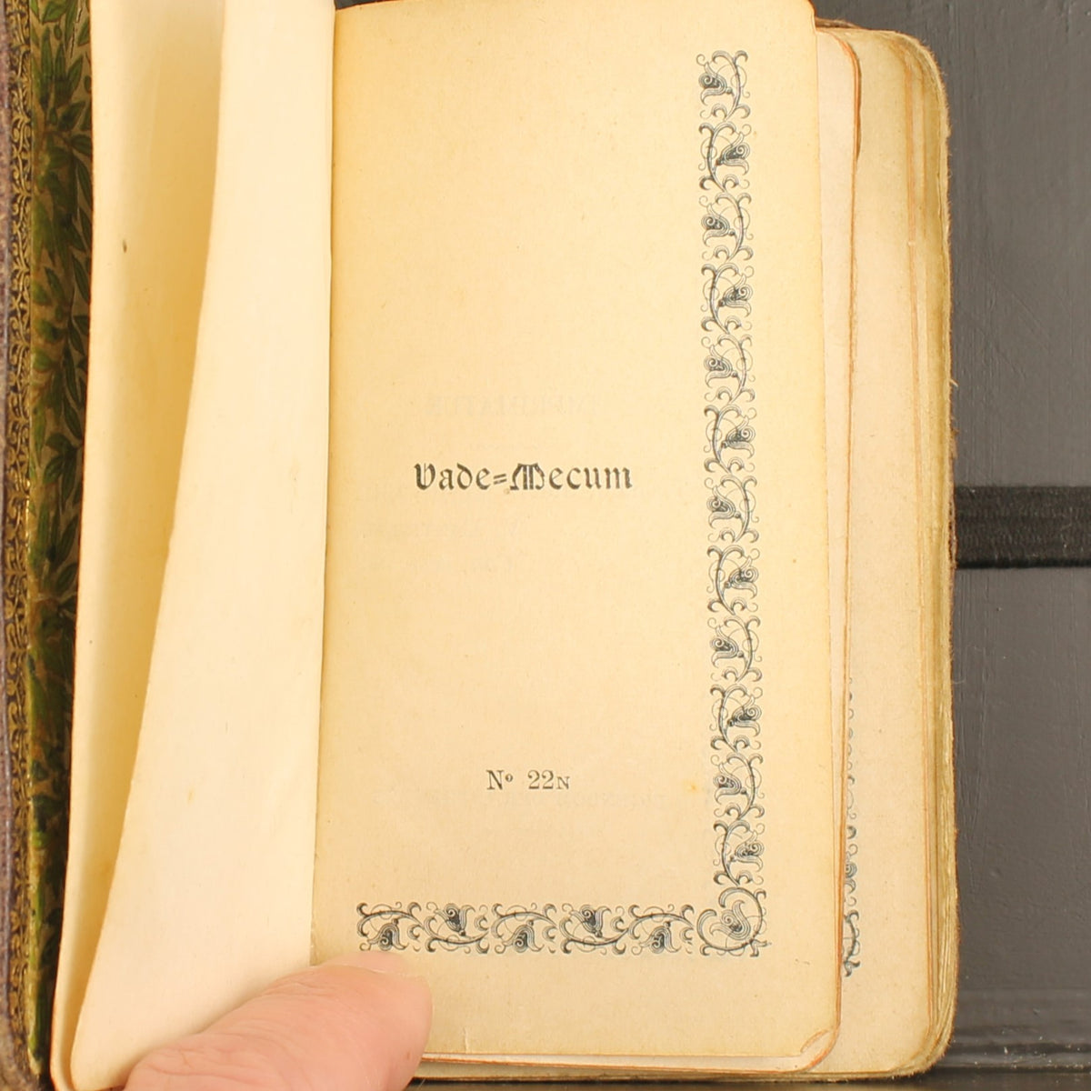 Vade Mecum for Christians - Prayer Book - Zech and Son - Braine-le-Comte, Belgium 1912
