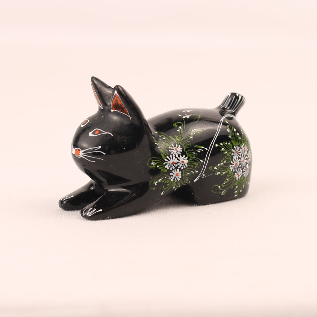 Statuette de chat en bois peinte à la main | Noir avec des fleurs