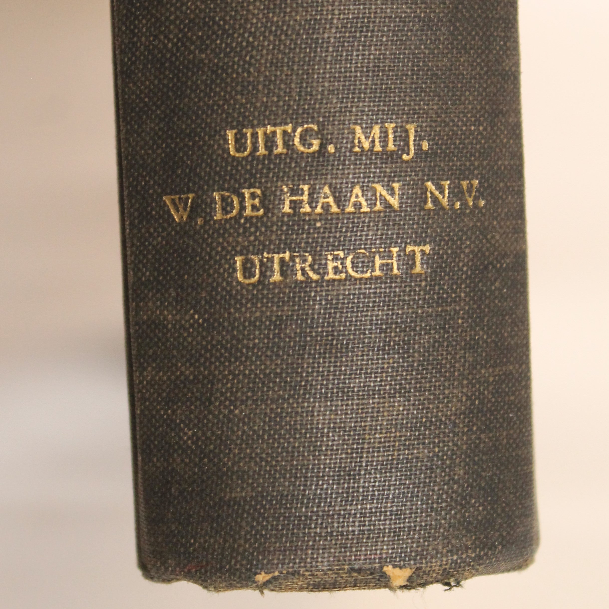 WOII Marineboek 1944 – Zij vochten op de zeven zeeën – K.W.L. Bezemer – Originele uitgave