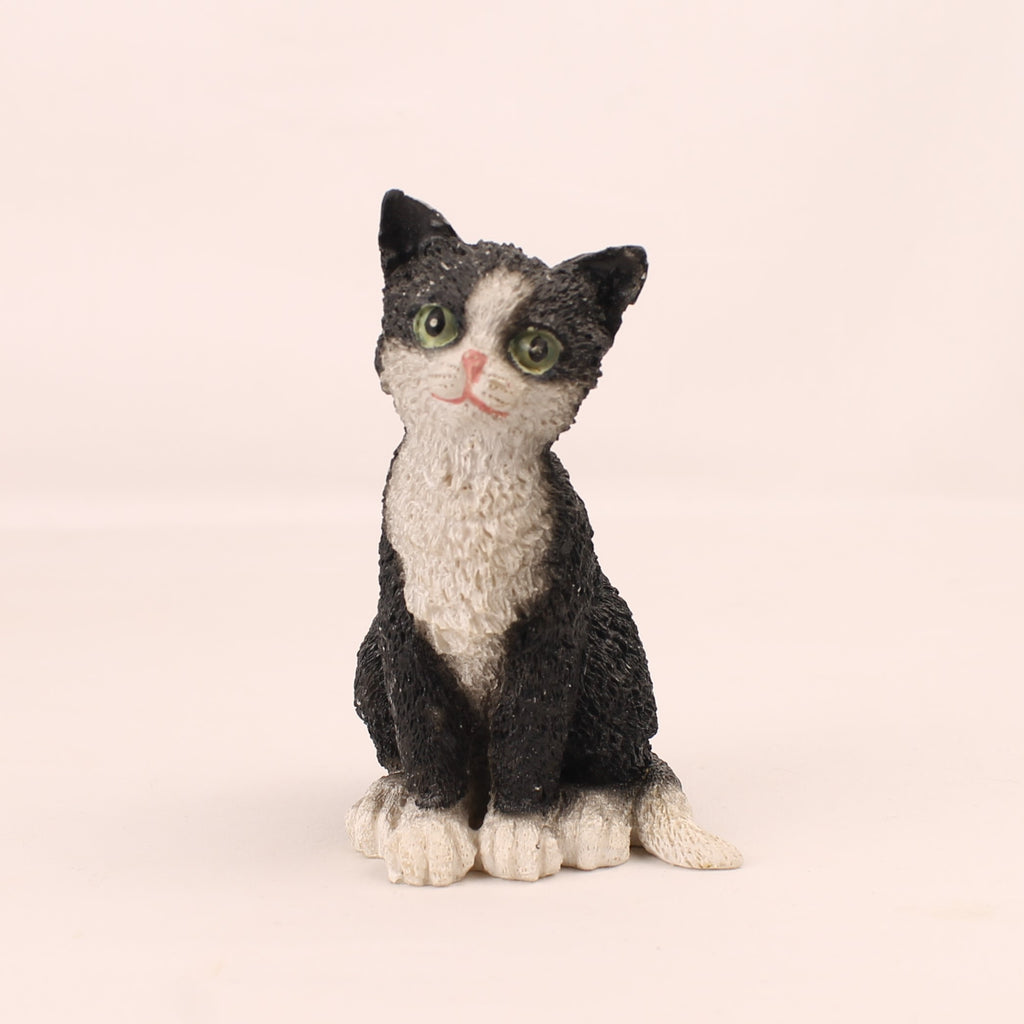 Black and White Cat Figurine with Green Eyes | Painted Resin | 10 cm
