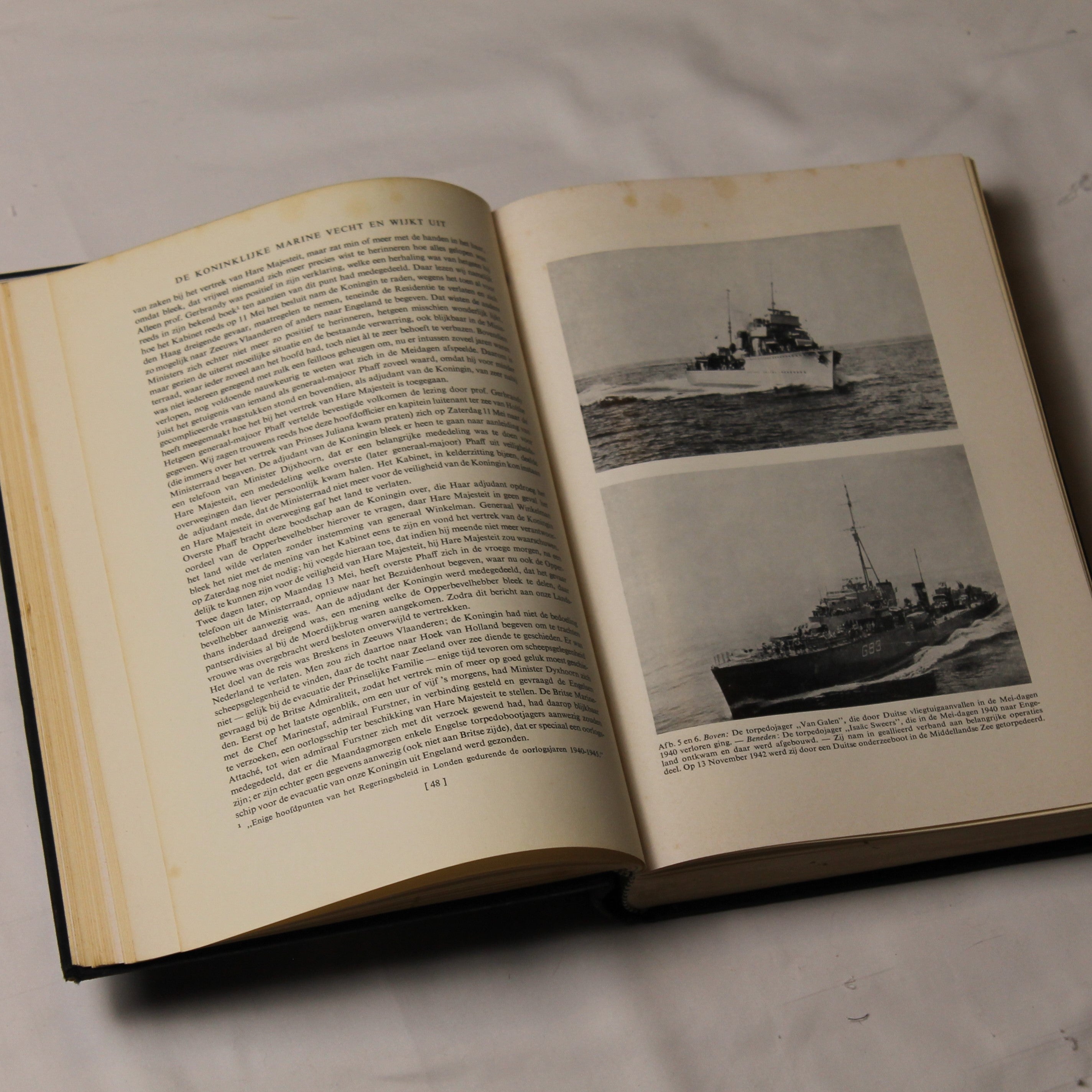 WWII Naval Book 1944 – They Fought on the Seven Seas – K.W.L. Bezemer – Original edition