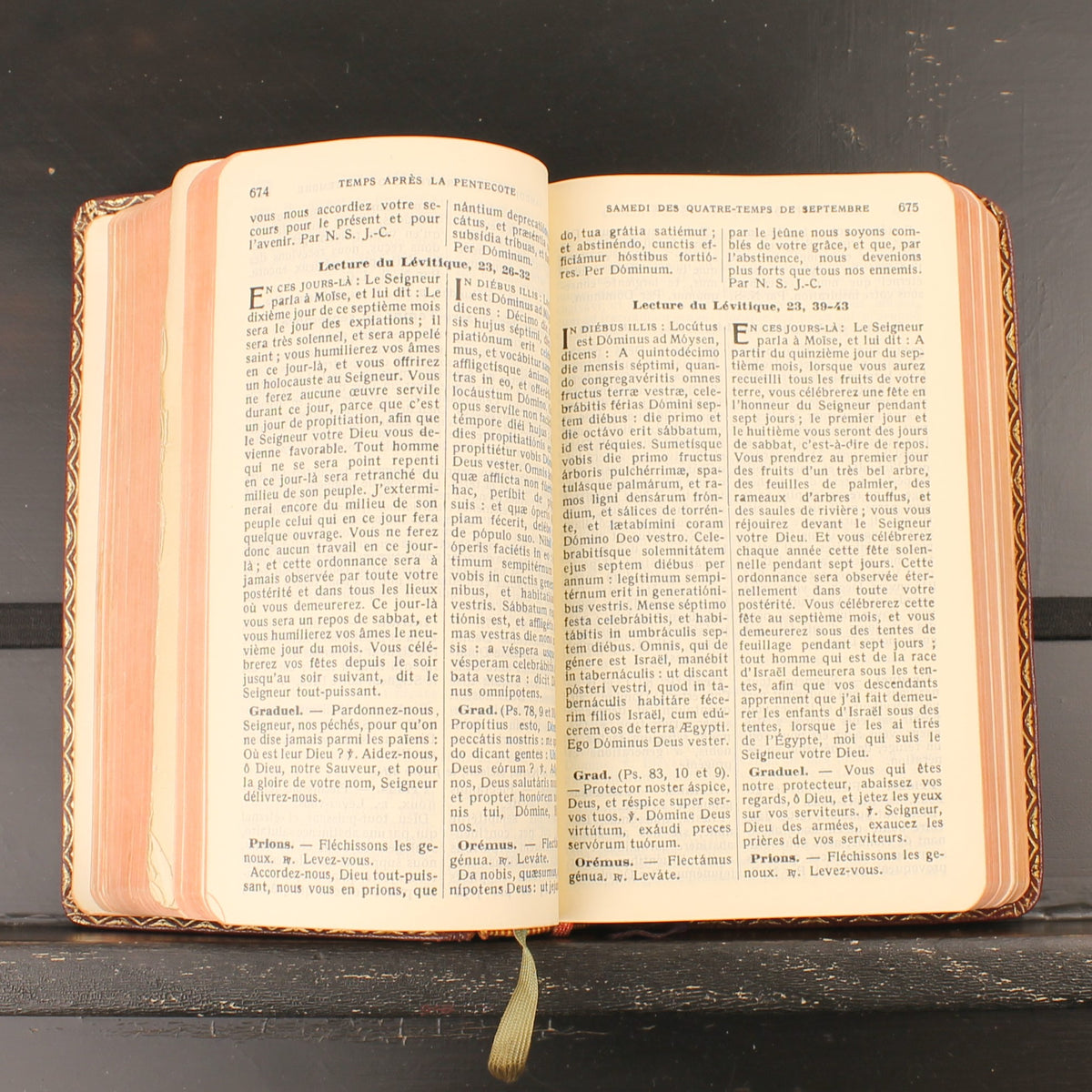Daily Vespers and Ritual Missal - Dom Gérard - Brepols 1951 - Vintage French-Latin Missal