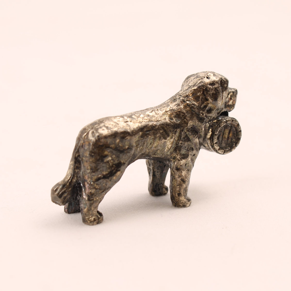 San Bernardo con barril de rescate | Miniatura de metal | 5,3 cm