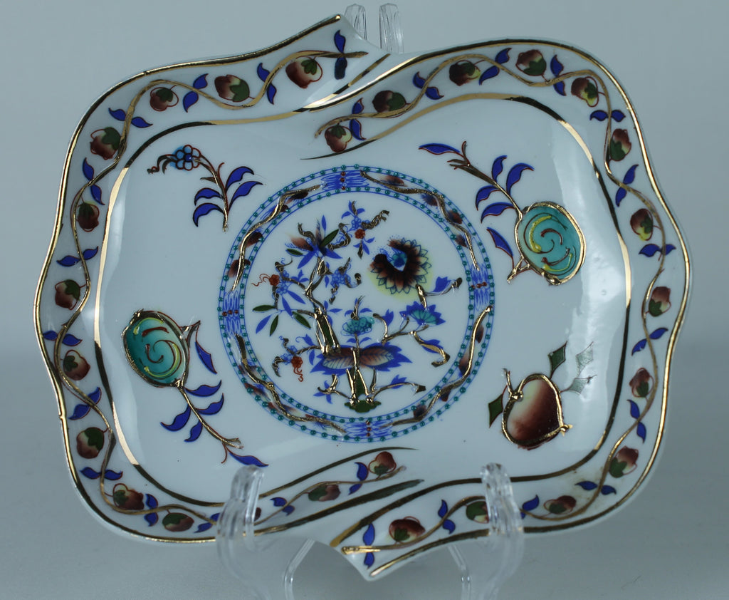Coupe décorative en porcelaine à décor floral et aviaire asiatique