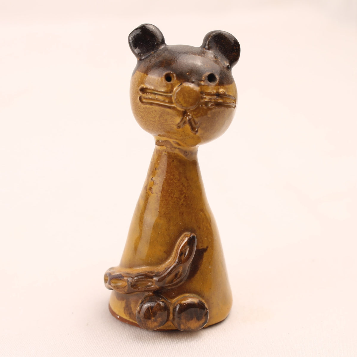 Gato de cerámica | Cerámica marrón moldeada a mano | 7,5 cm