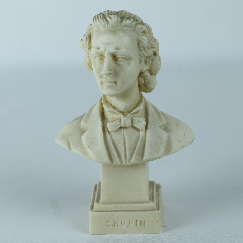 Buste de Chopin classique sur piédestal – Sculpture crème (Série Compositeurs)