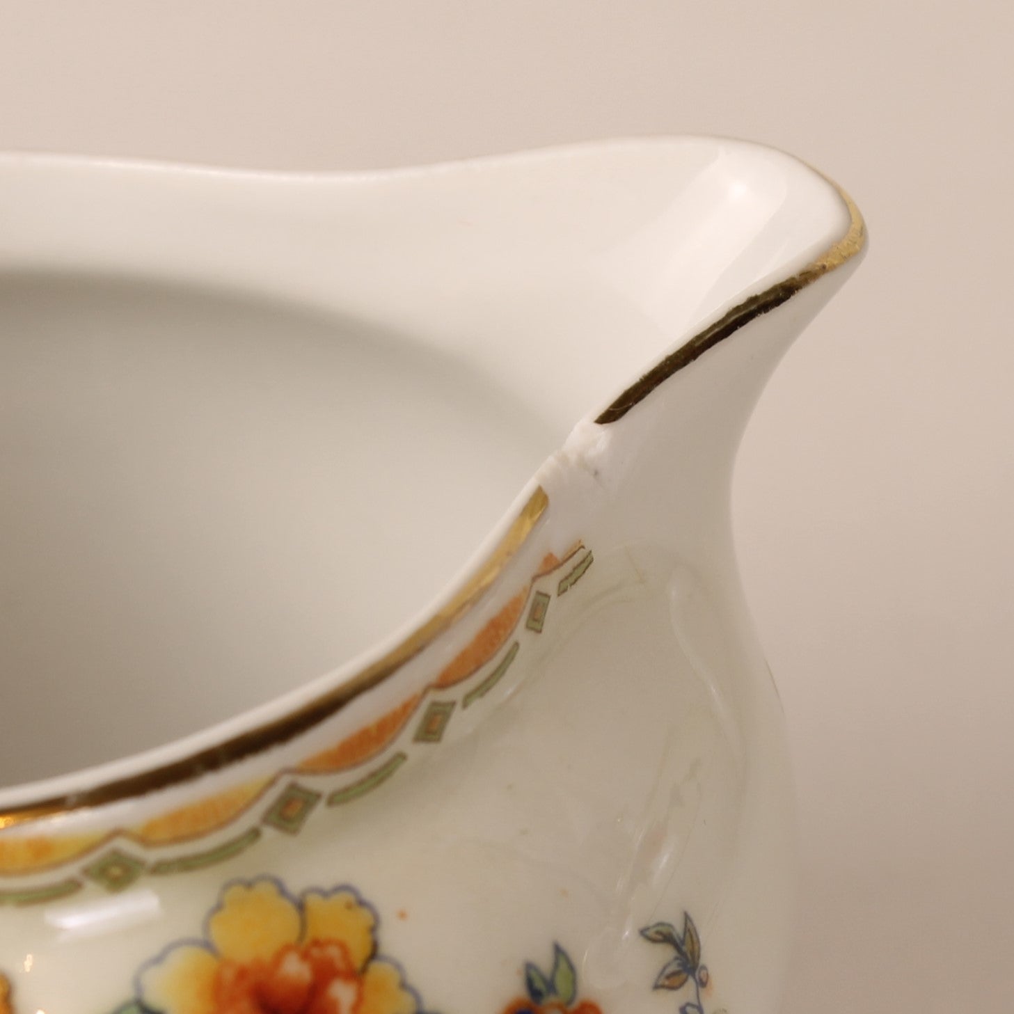 Boheems porseleinen theesetje met goudaccenten – Tsjechoslowakije, ca. 1920–1940