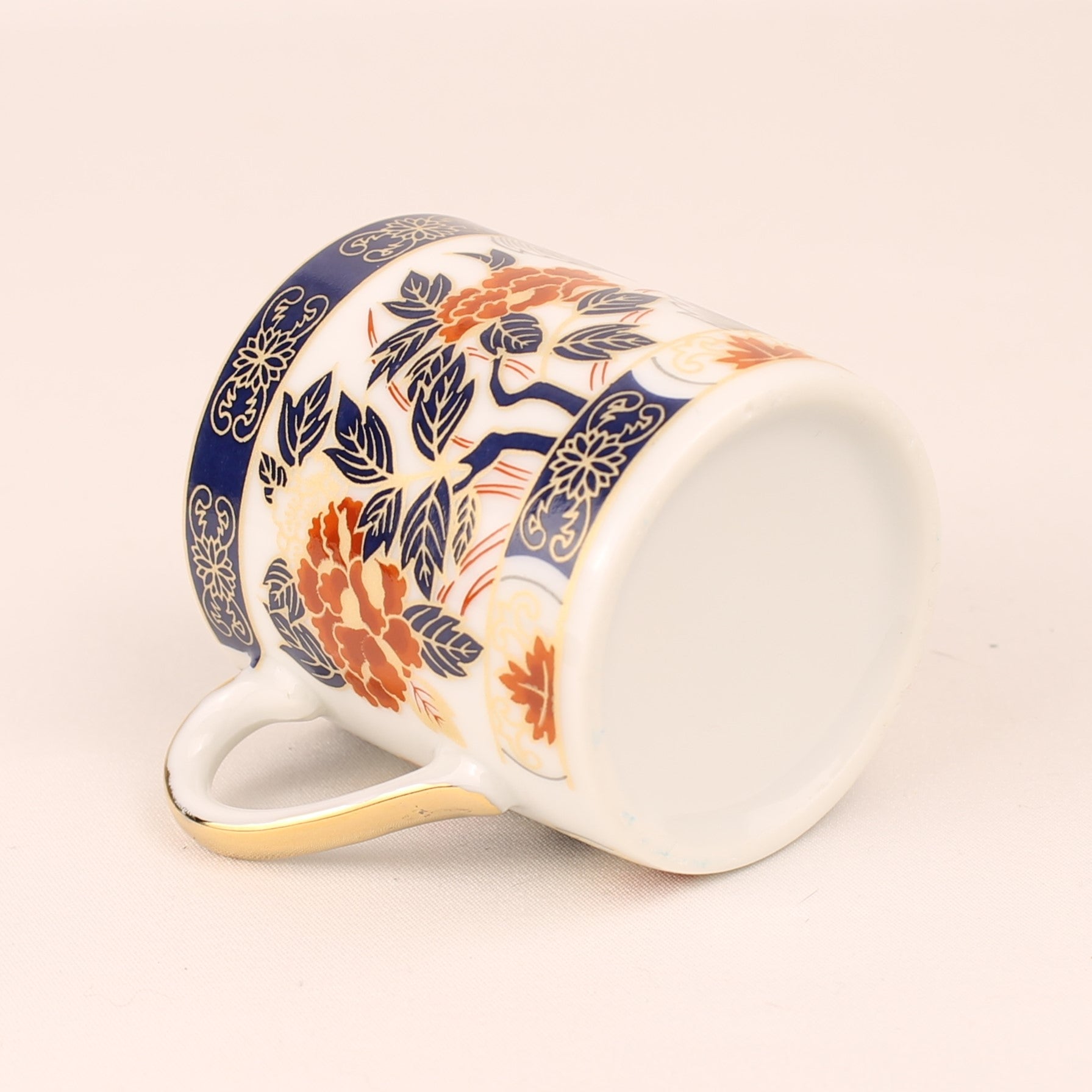 Aziatische Porseleinen Kop & Schotel met Imari-decor – Espressoformaat