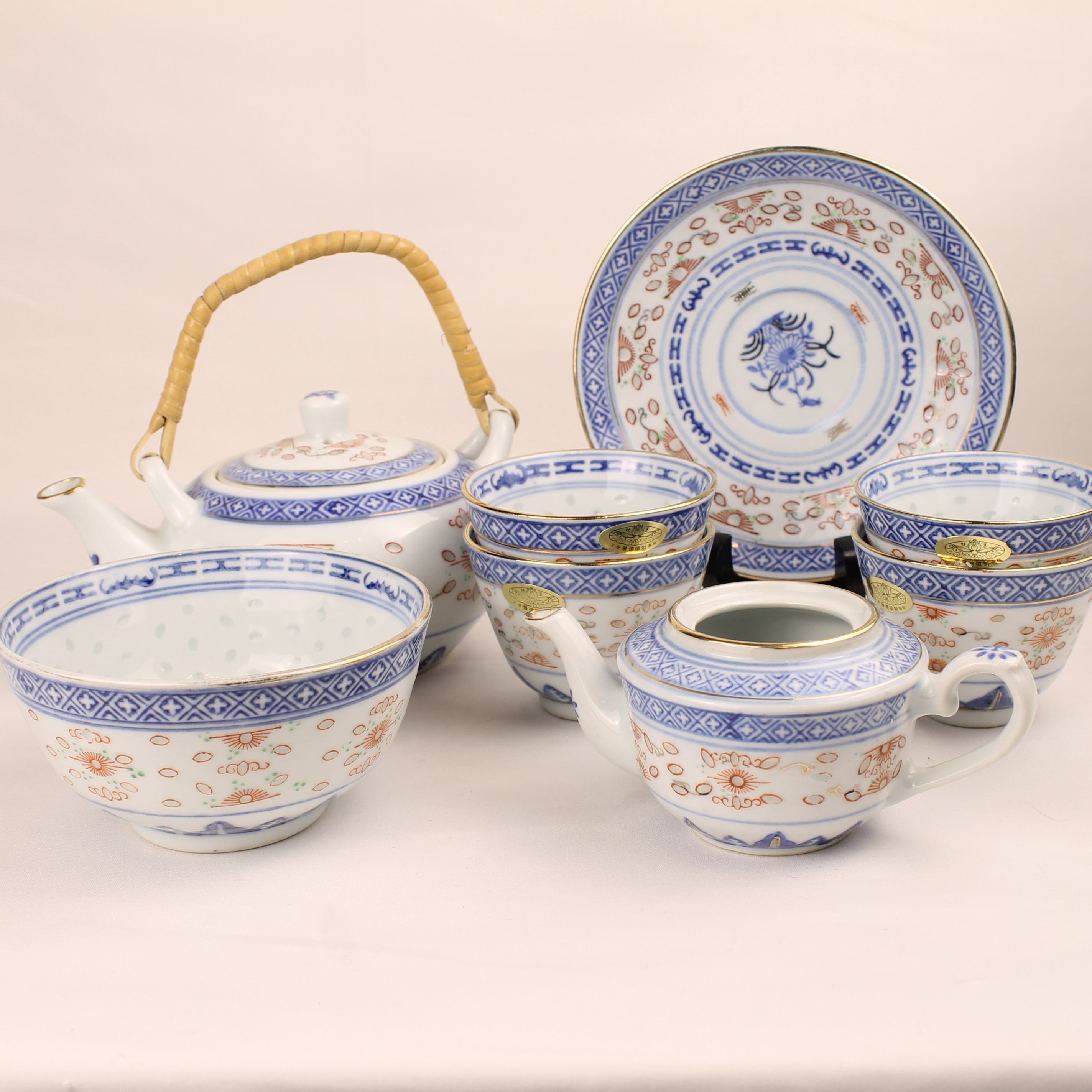 Chinees Porseleinen Theeservies – Rice Grain (Rijstkorrel) & Goudrand – Jingdezhen-stijl
