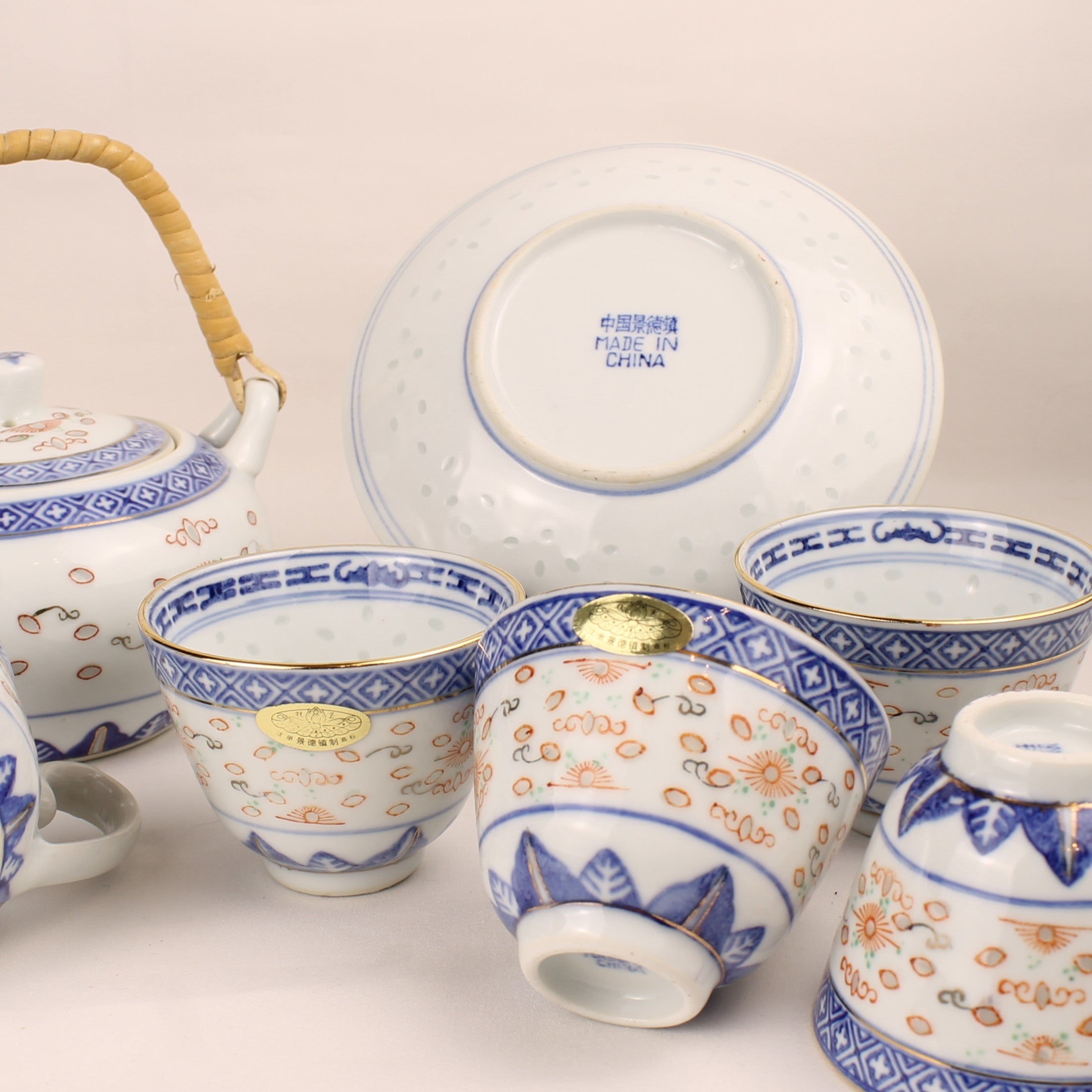 Chinees Porseleinen Theeservies – Rice Grain (Rijstkorrel) & Goudrand – Jingdezhen-stijl