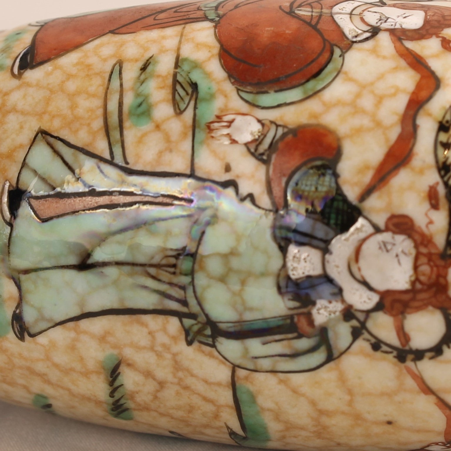 Japanese vase with figure decoration and craquelure glaze – mother-of-pearl details