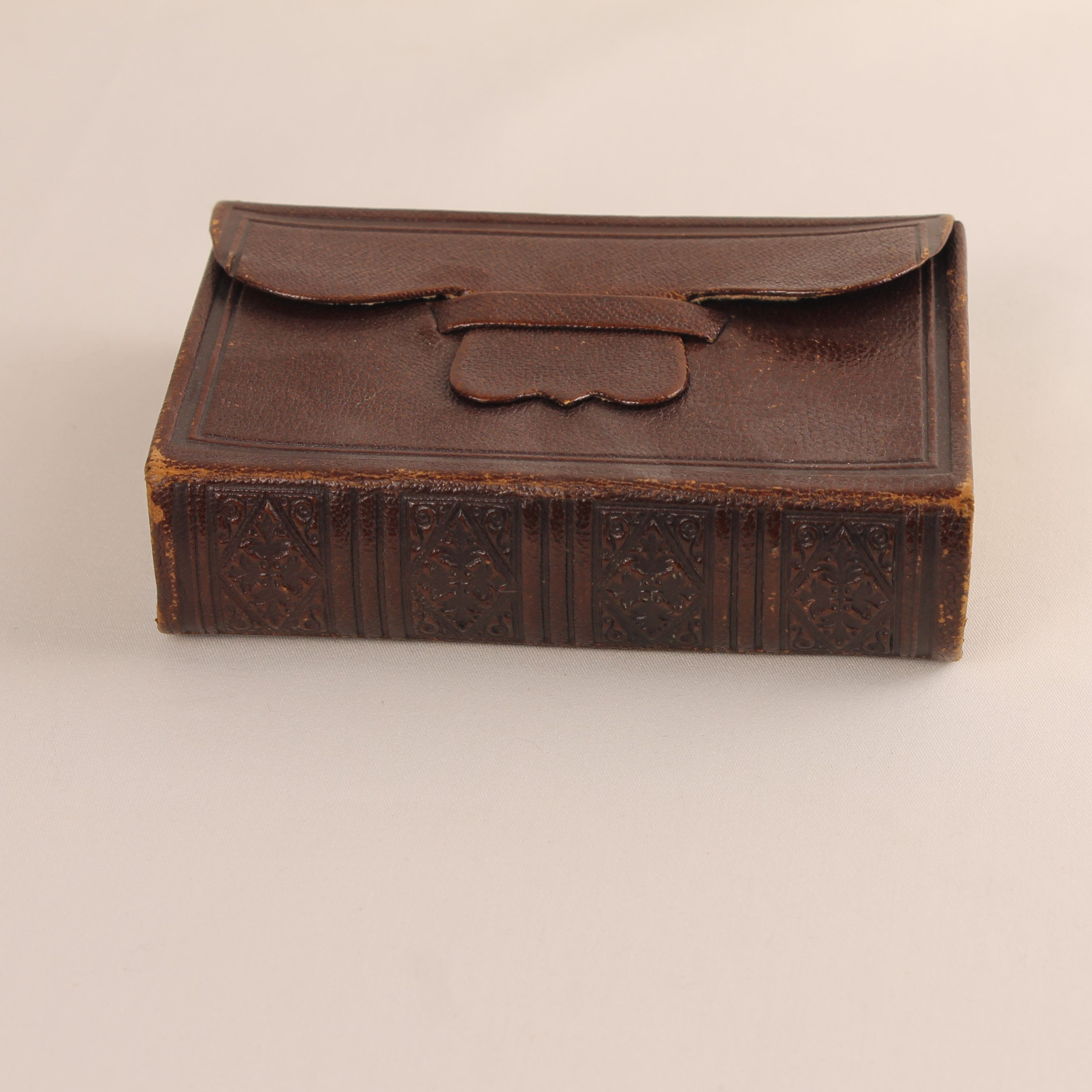 Antique Pocket Bible + Psalm Book (1773 versification) – A. Jongbloed Leeuwarden – leather overlap binding – 1911