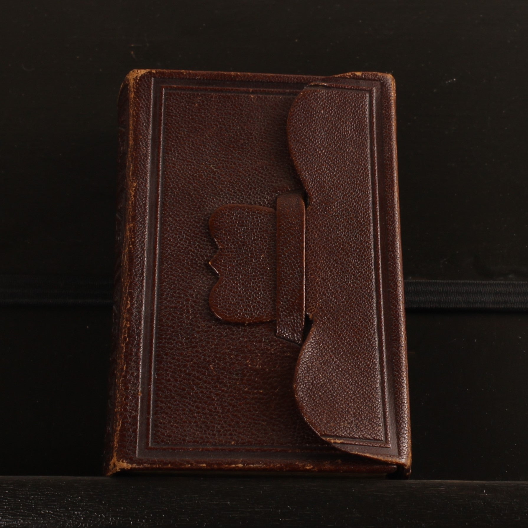 Antique Pocket Bible + Psalm Book (1773 versification) – A. Jongbloed Leeuwarden – leather overlap binding – 1911
