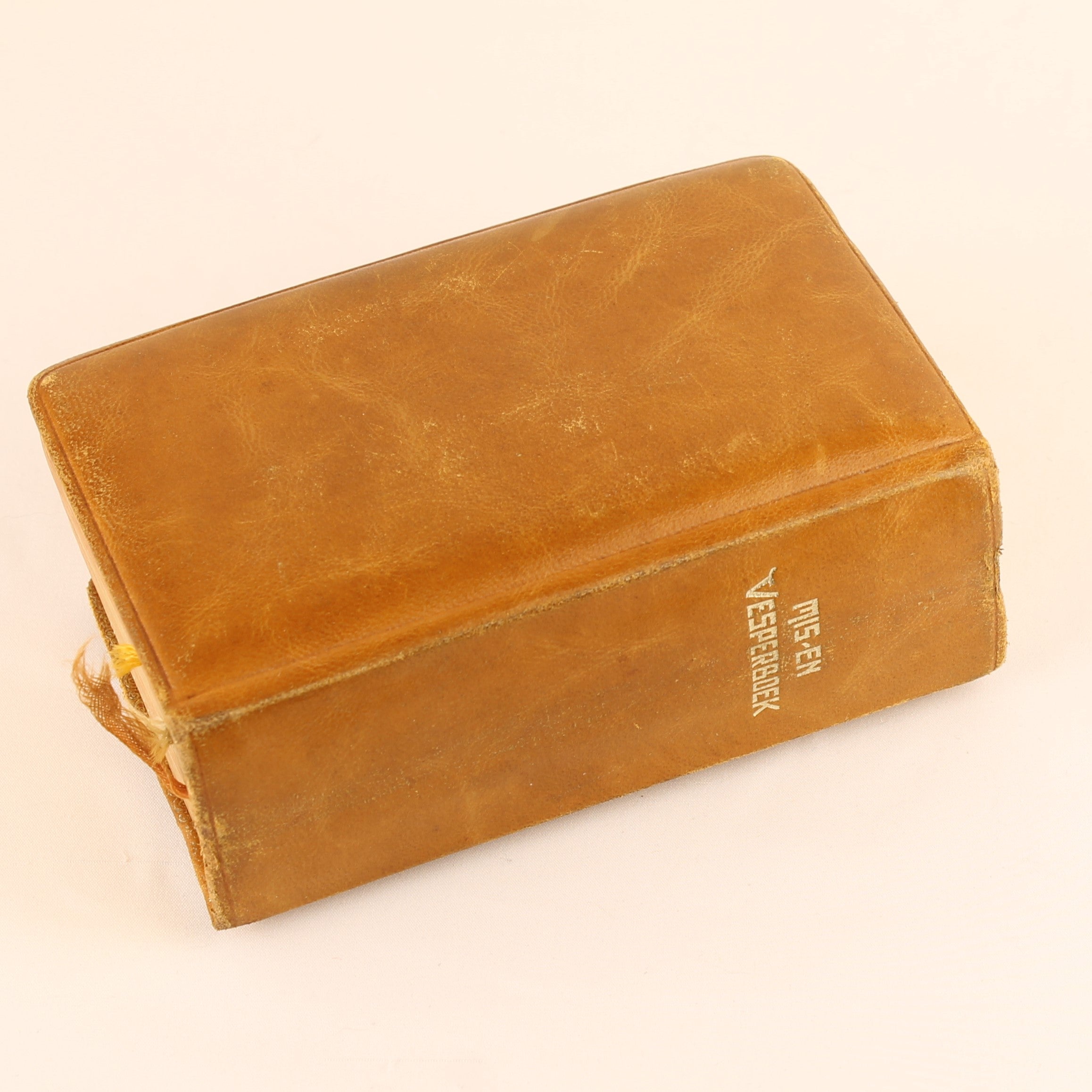 Volledig Dagelijks Misboek & Vesperale (1947) – Turnhout – Leren Band met Goudsnede – Pre-Vaticanum II