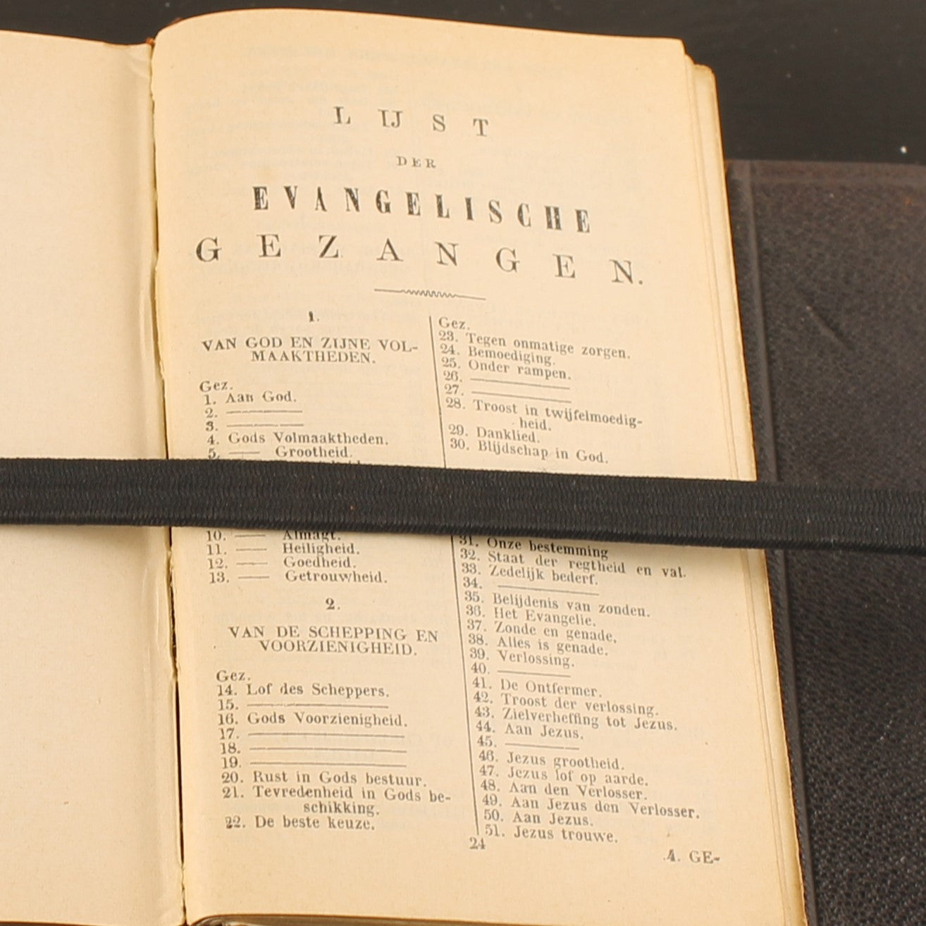 Le Nouveau Testament 1884 – Traduction autorisée – Ancienne Bible en cuir avec fermoir en métal