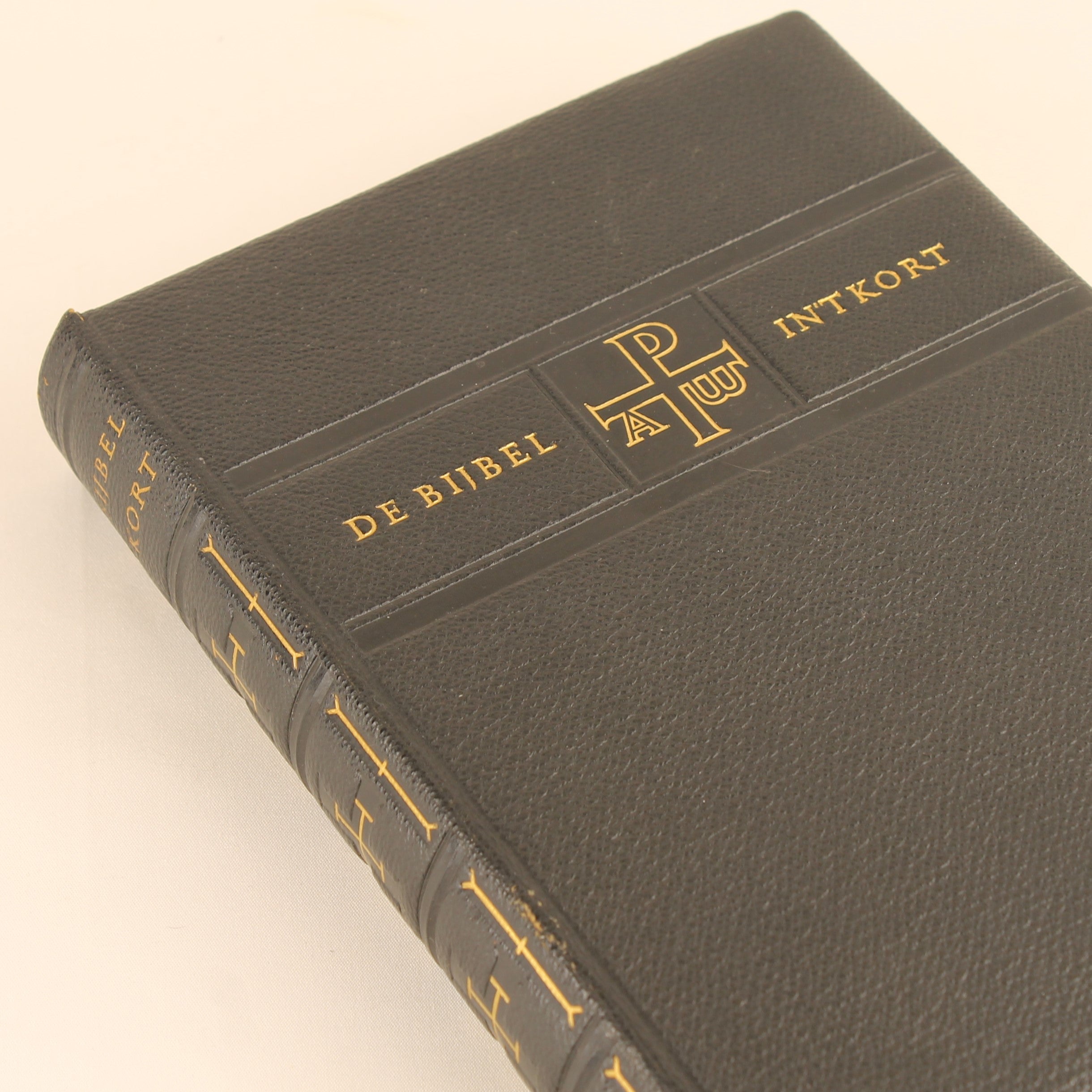 De Bijbel in ’t Kort (1963) – Luxe Goudsnede Editie – Nederlandse Boekenclub