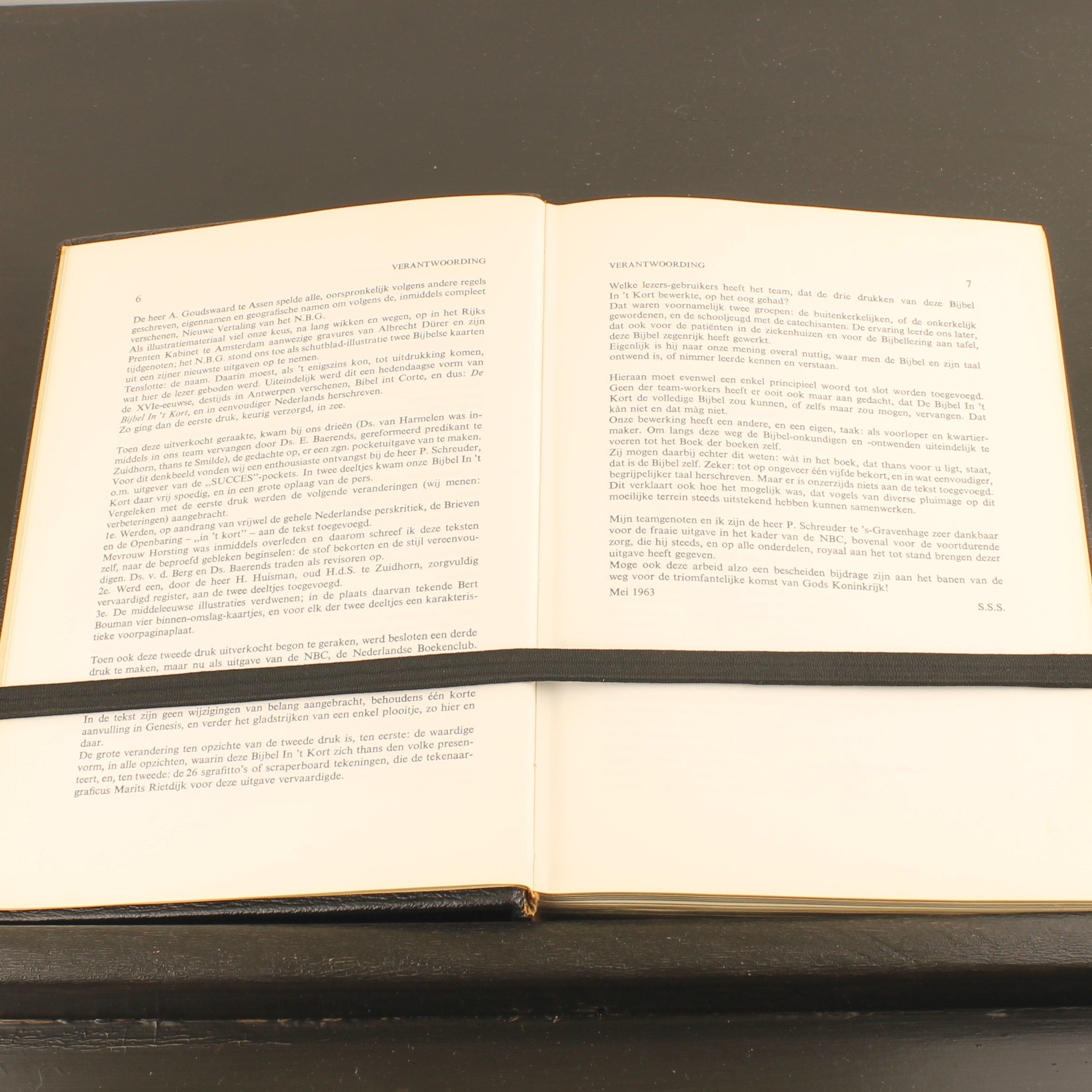 De Bijbel in ’t Kort (1963) – Luxe Goudsnede Editie – Nederlandse Boekenclub
