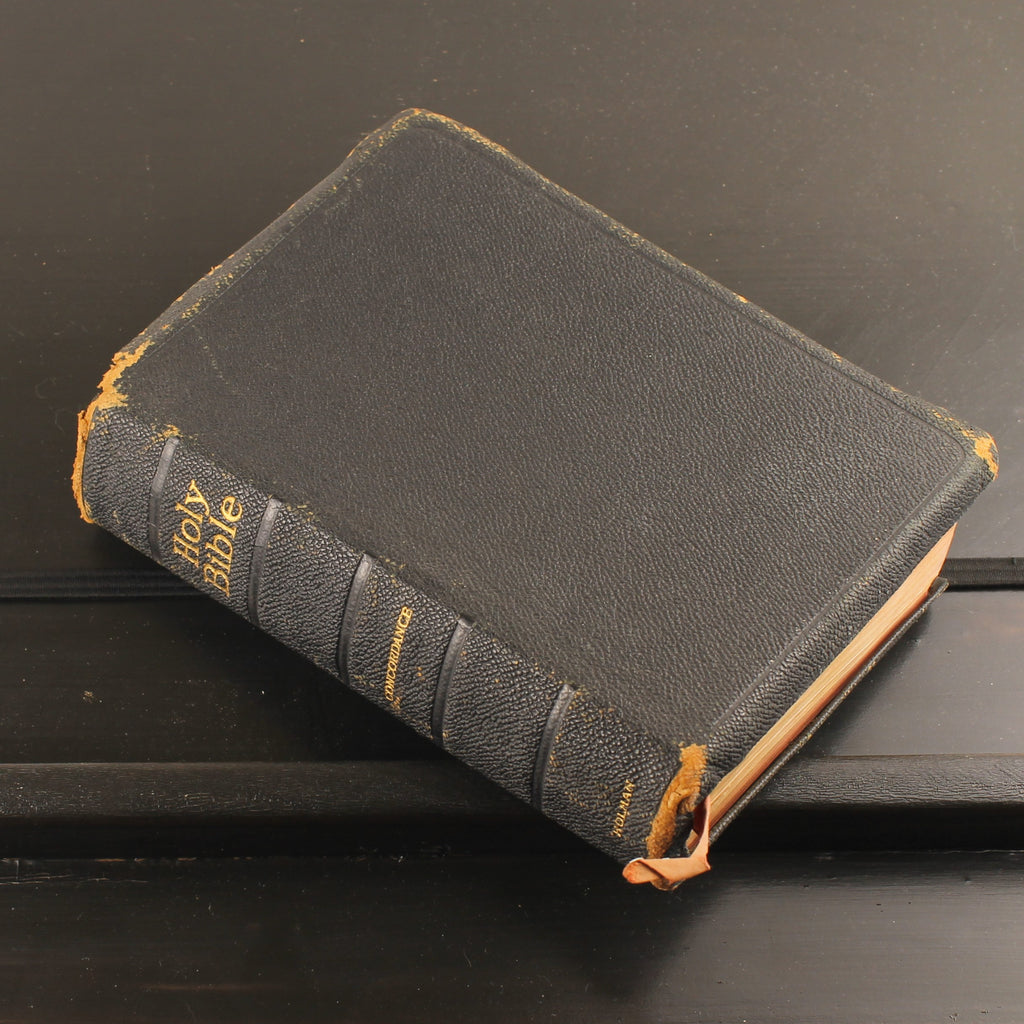 A.J. Holman “Jewel” Holy Bible 1942 – Met Nederlandse Krantenknipsels