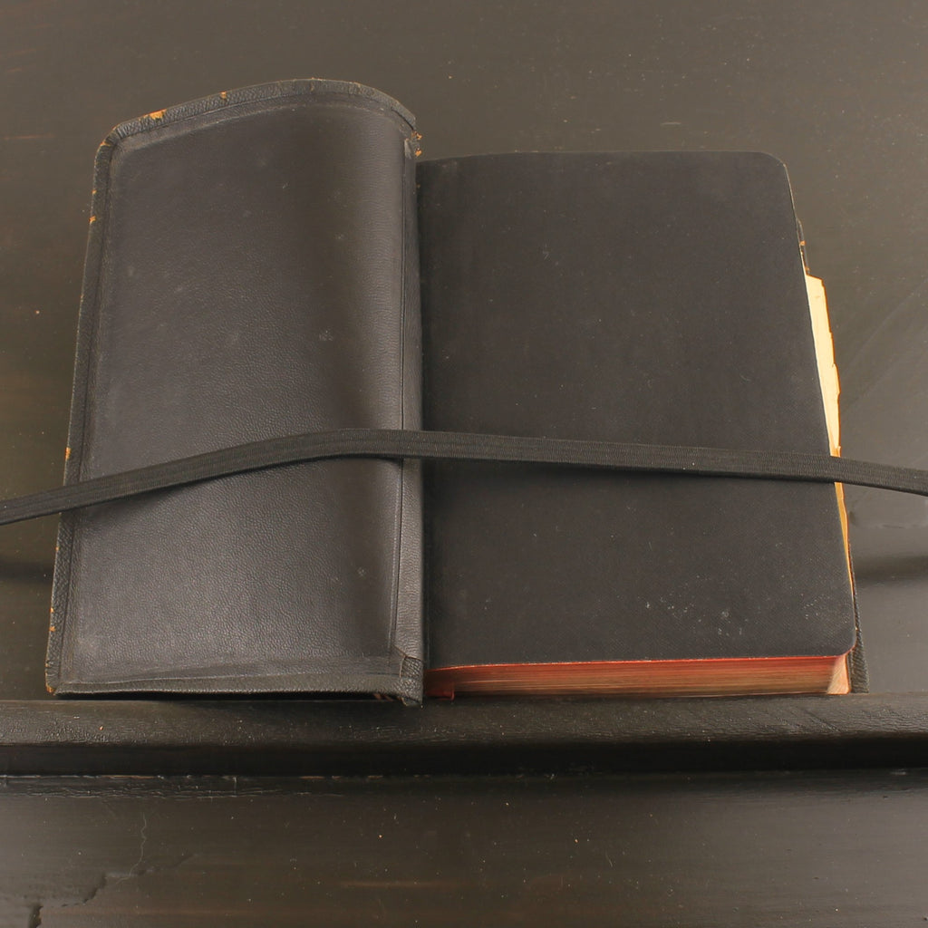 A.J. Holman “Jewel” Holy Bible 1942 – Met Nederlandse Krantenknipsels