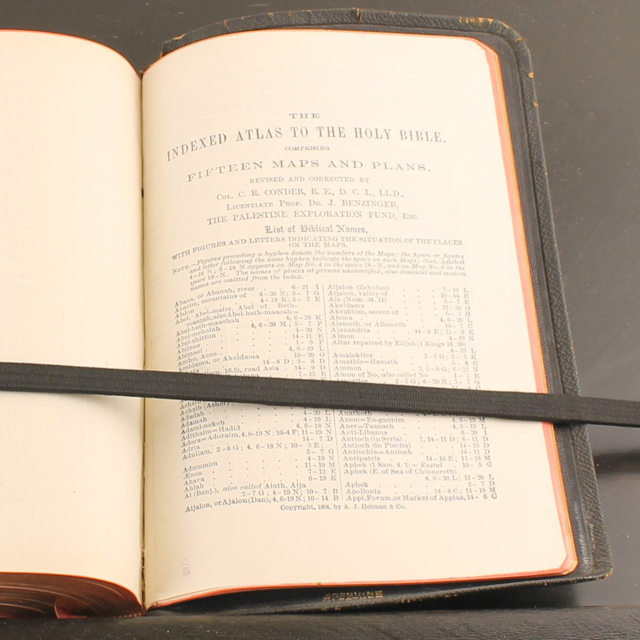 A.J. Holman “Jewel” Holy Bible 1942 – Met Nederlandse Krantenknipsels