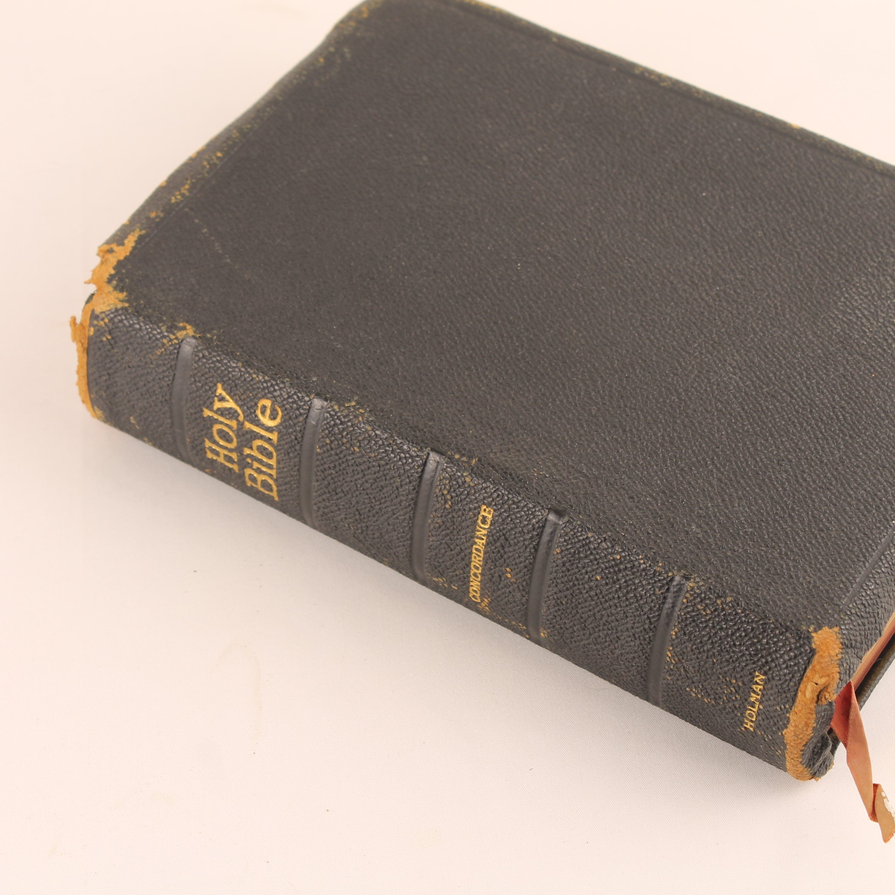 A.J. Holman “Jewel” Holy Bible 1942 – Met Nederlandse Krantenknipsels