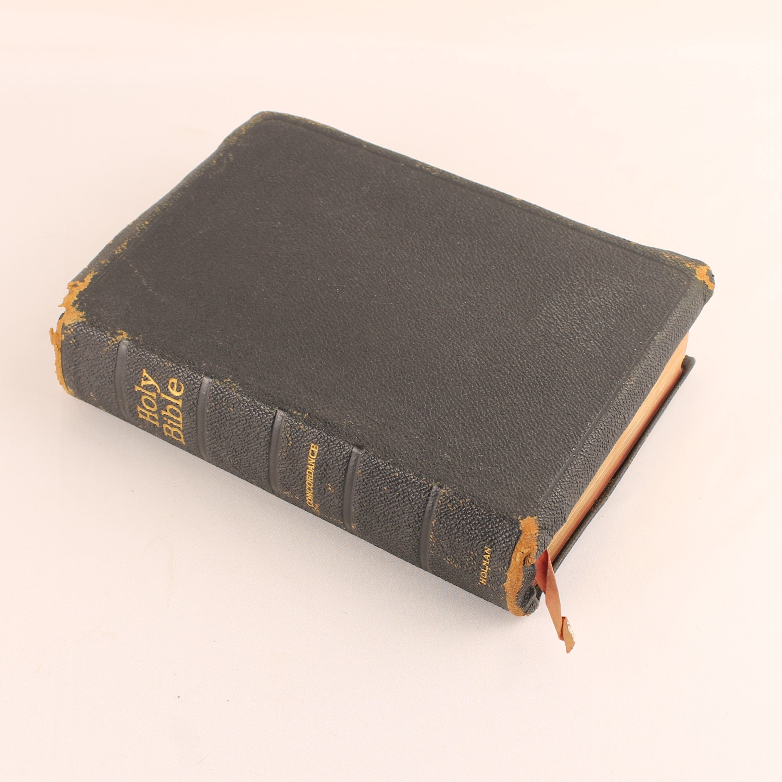 A.J. Holman “Jewel” Holy Bible 1942 – Met Nederlandse Krantenknipsels