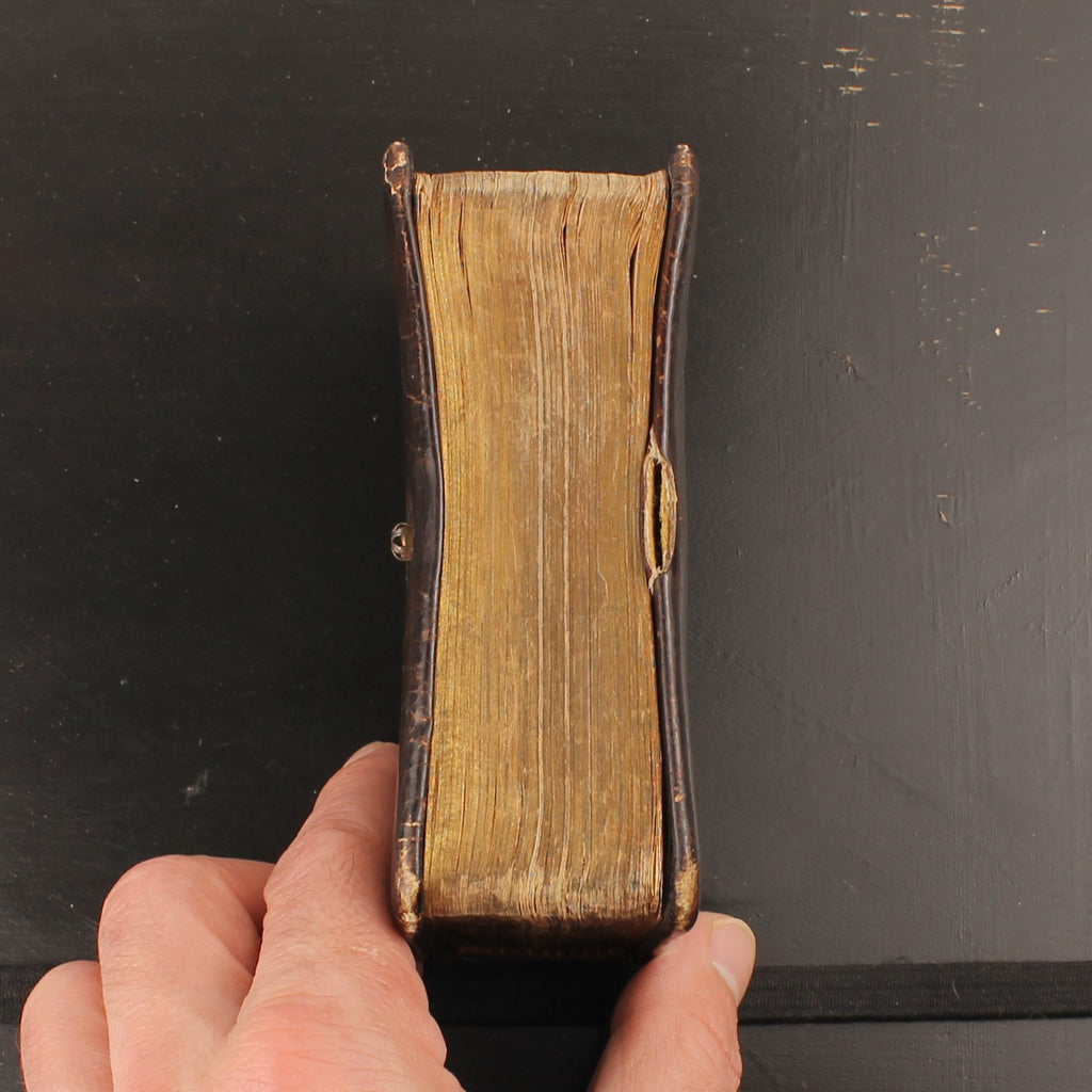 Het Nieuwe Testament - Leren Zakbijbel met Goudsnede - Inscriptie 1929