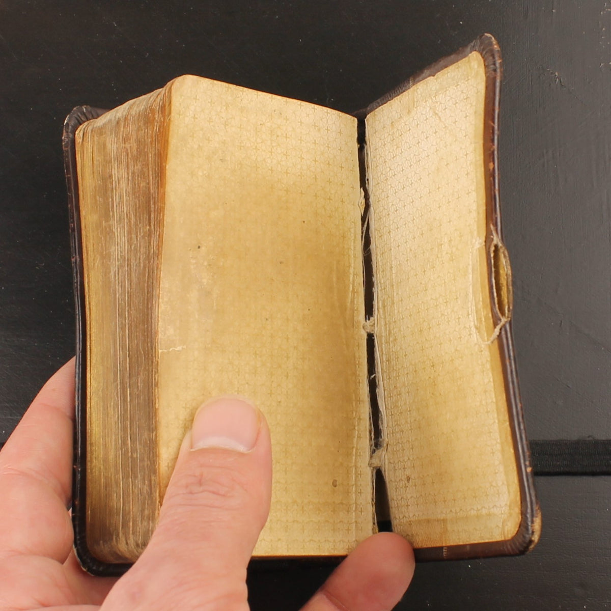 Het Nieuwe Testament - Leren Zakbijbel met Goudsnede - Inscriptie 1929