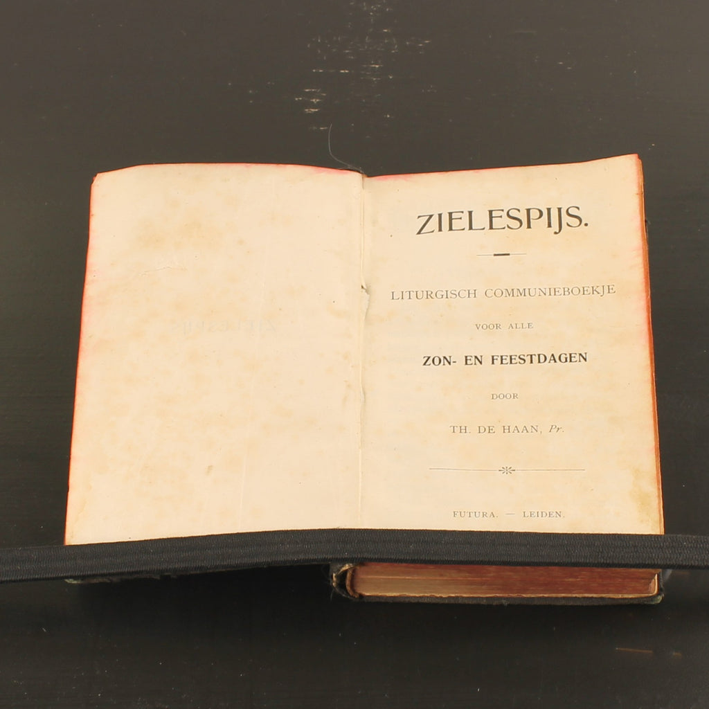 ZieleSpijs [1913] | Antique Catholic Communion Booklet | Leiden