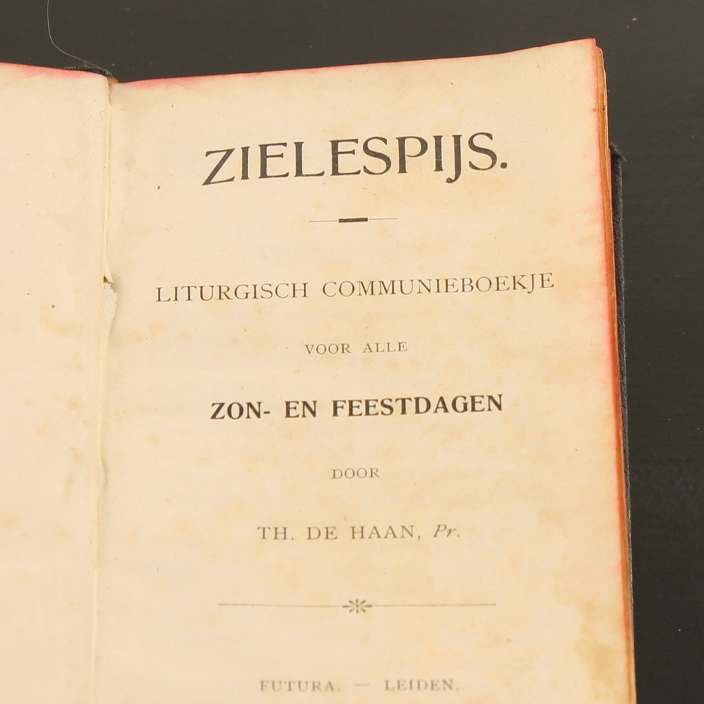 ZieleSpijs [1913] | Antique Catholic Communion Booklet | Leiden