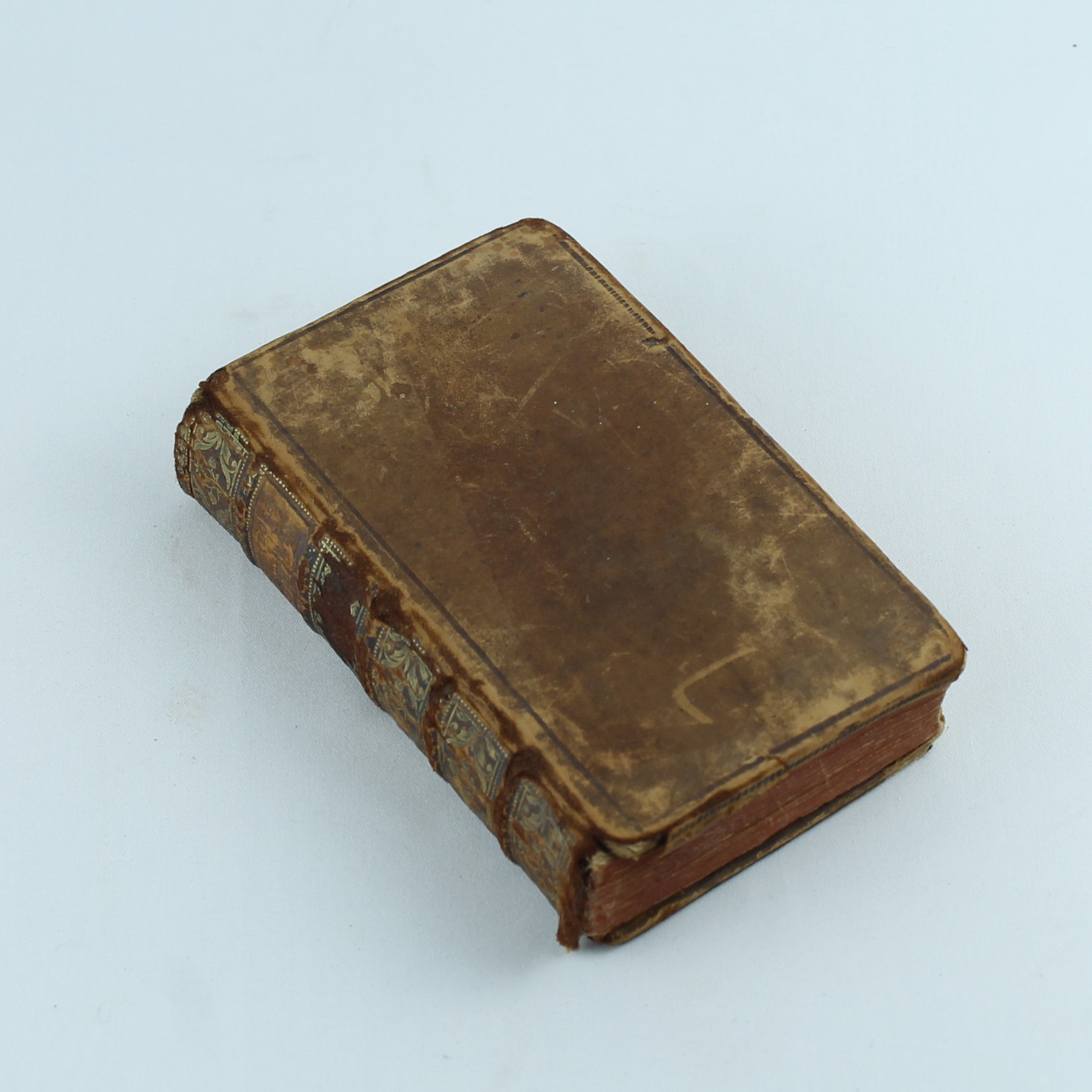 Anecdotes Jésuitiques (1740) – Reliure française en cuir ancien | La Haye