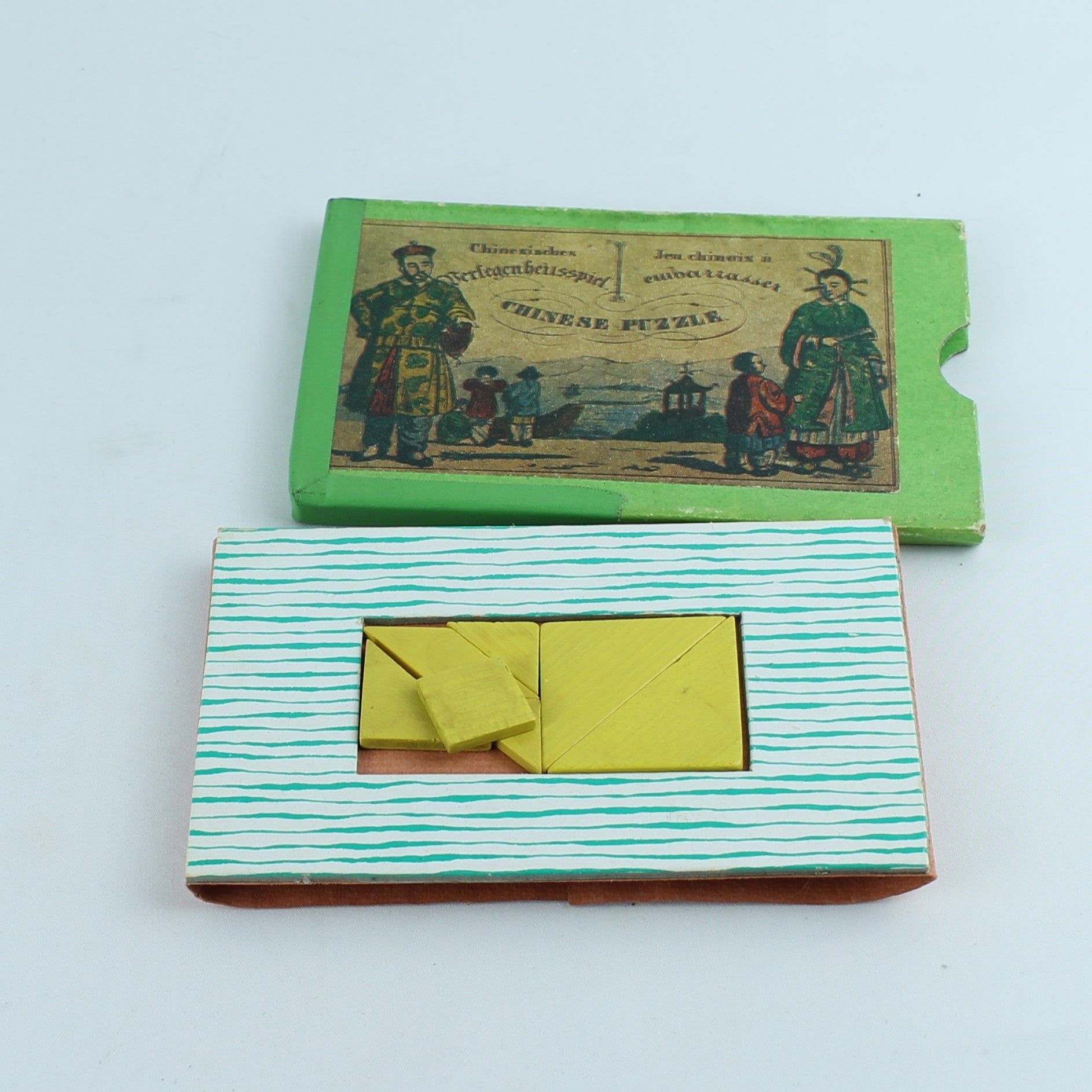 Tangram Spel ca. 1900 - Chinesisches Verlegenheitsspiel - Originele Doos