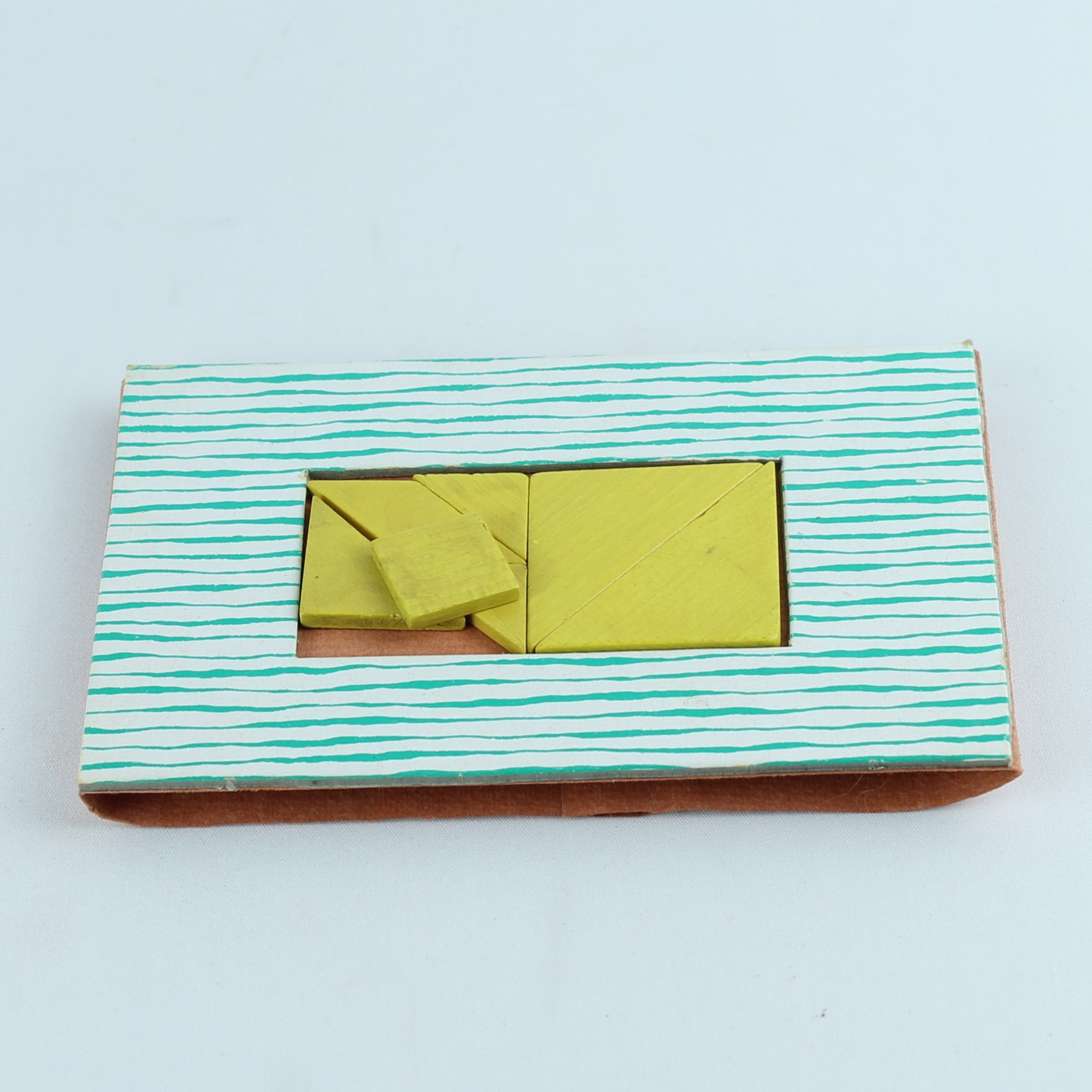 Tangram Spel ca. 1900 - Chinesisches Verlegenheitsspiel - Originele Doos