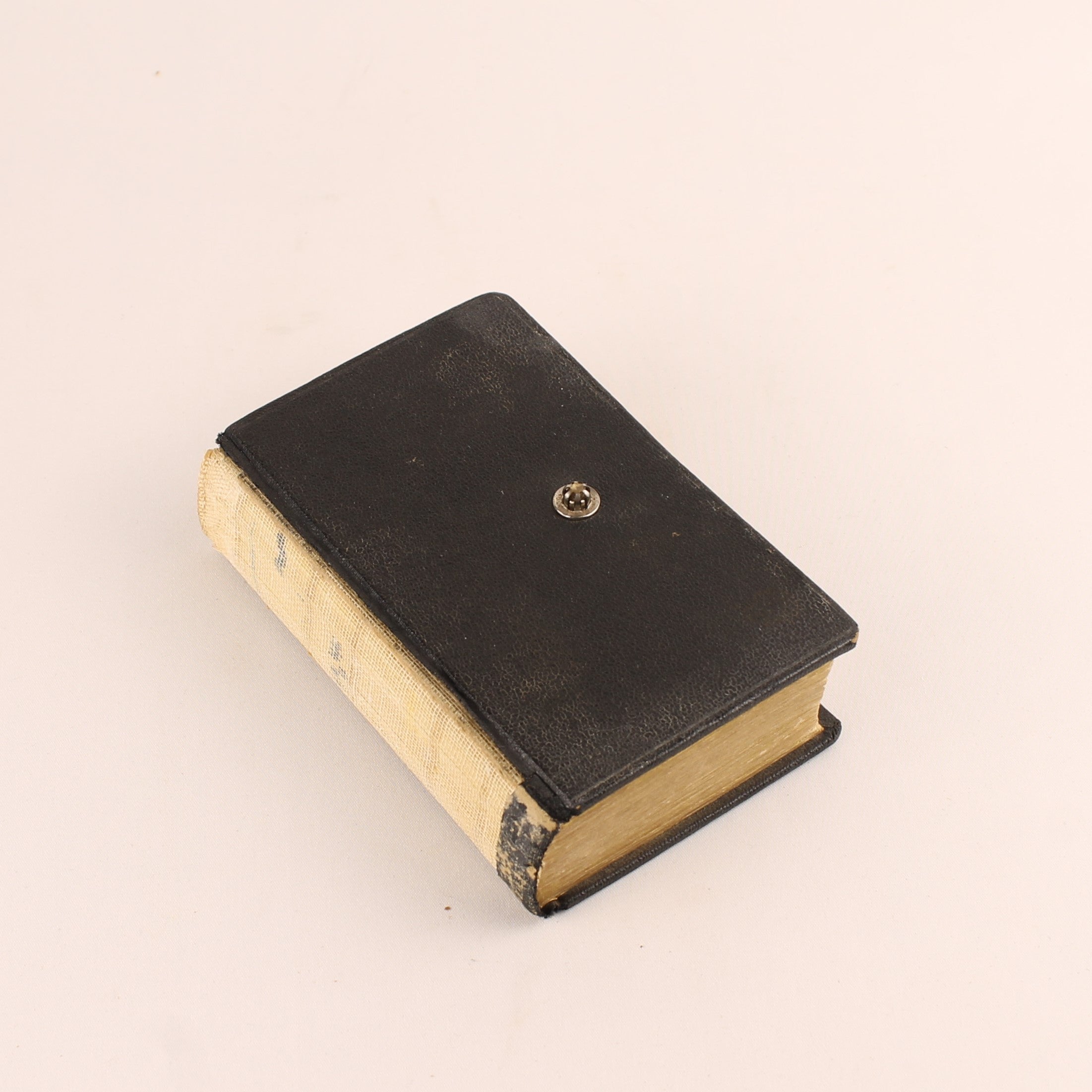 Psalms & Hymns [1938] | Gilt edge and push button