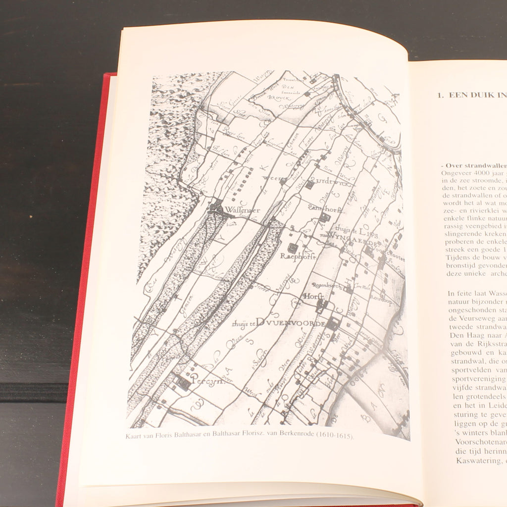 Castles, Country Estates and Manors in Wassenaar (1998) – Frans H. Micklinghoff – Hardcover with Dust Jacket