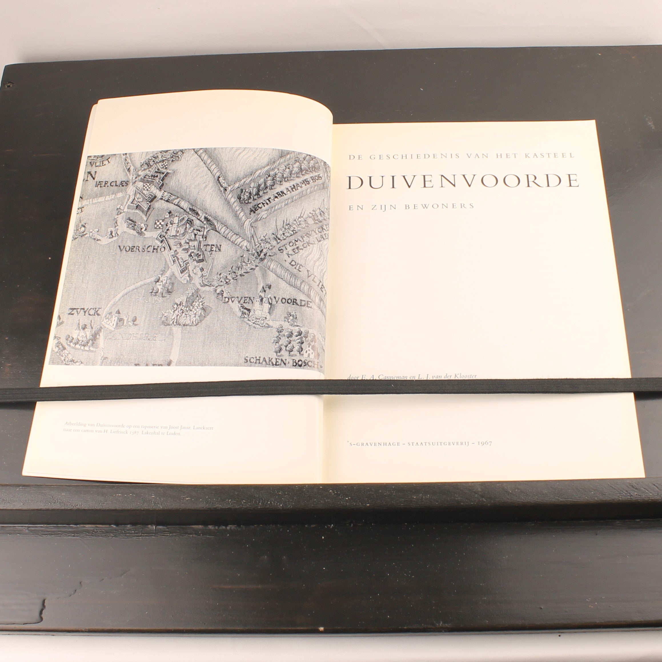 De Geschiedenis van Kasteel Duivenvoorde (1967) – Canneman & Van der Klooster – Vintage Staatsuitgave