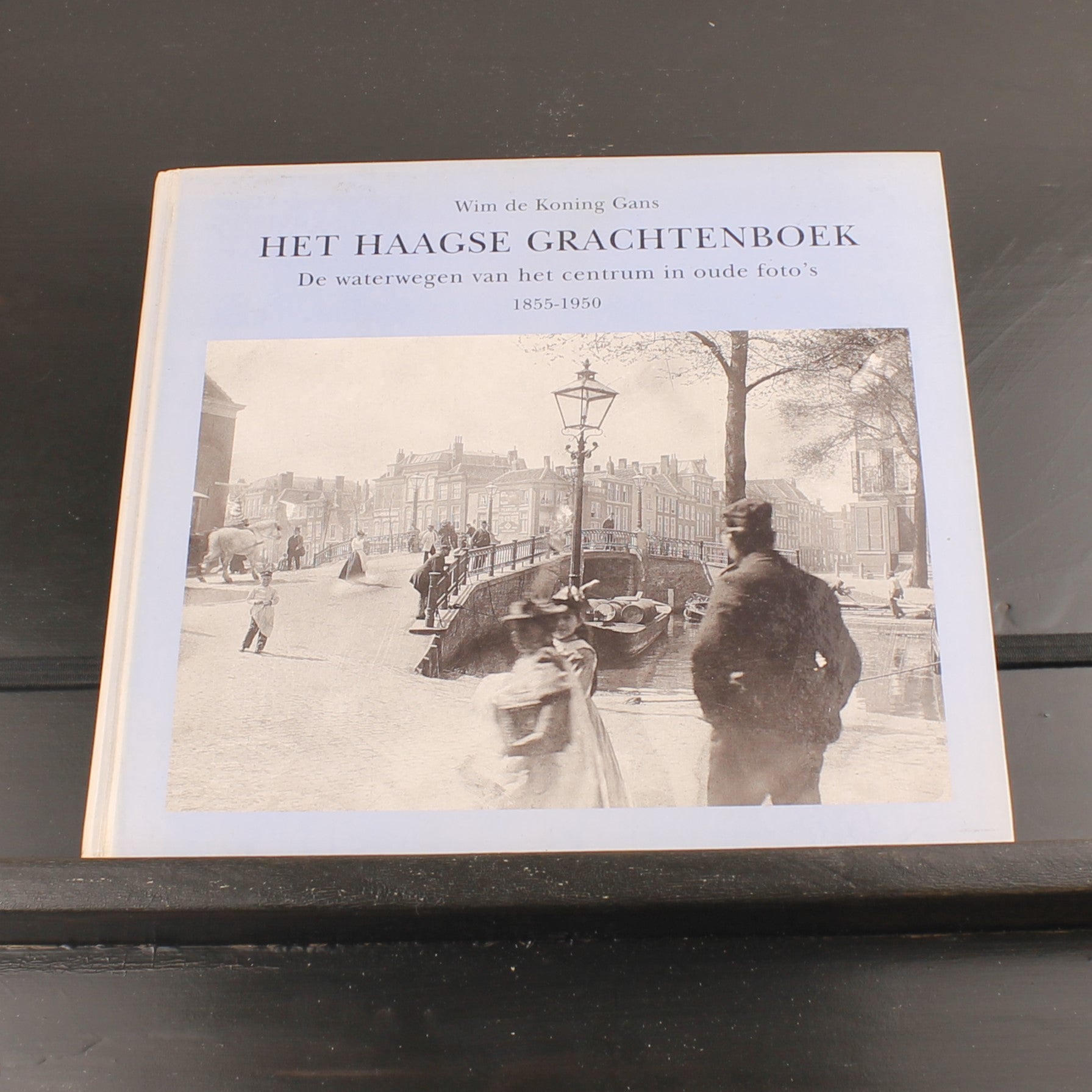 Het Haagse Grachtenboek (1999) – Oude Foto’s 1855–1950 – Den Haag Historie – Gebonden Editie