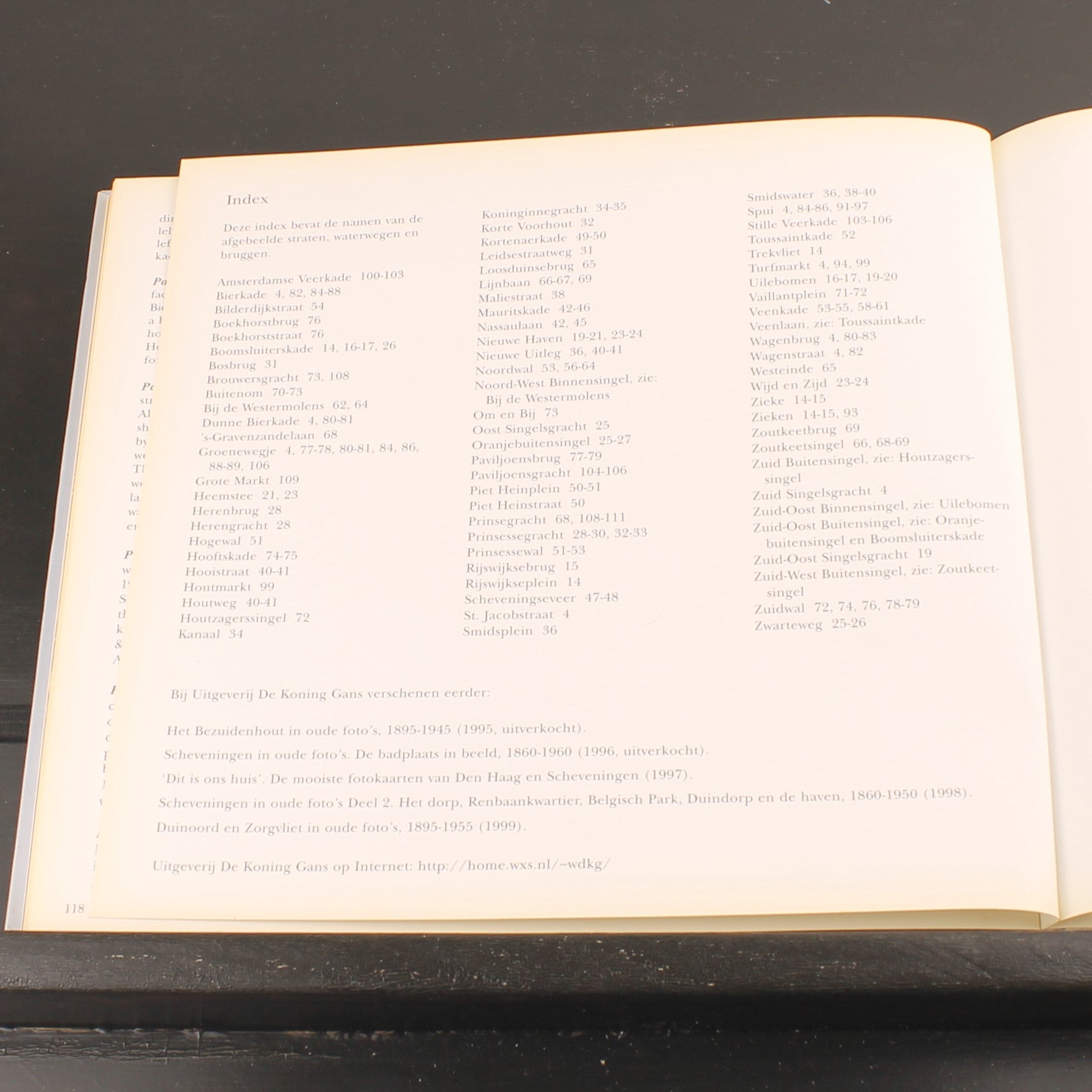 Het Haagse Grachtenboek (1999) – Oude Foto’s 1855–1950 – Den Haag Historie – Gebonden Editie