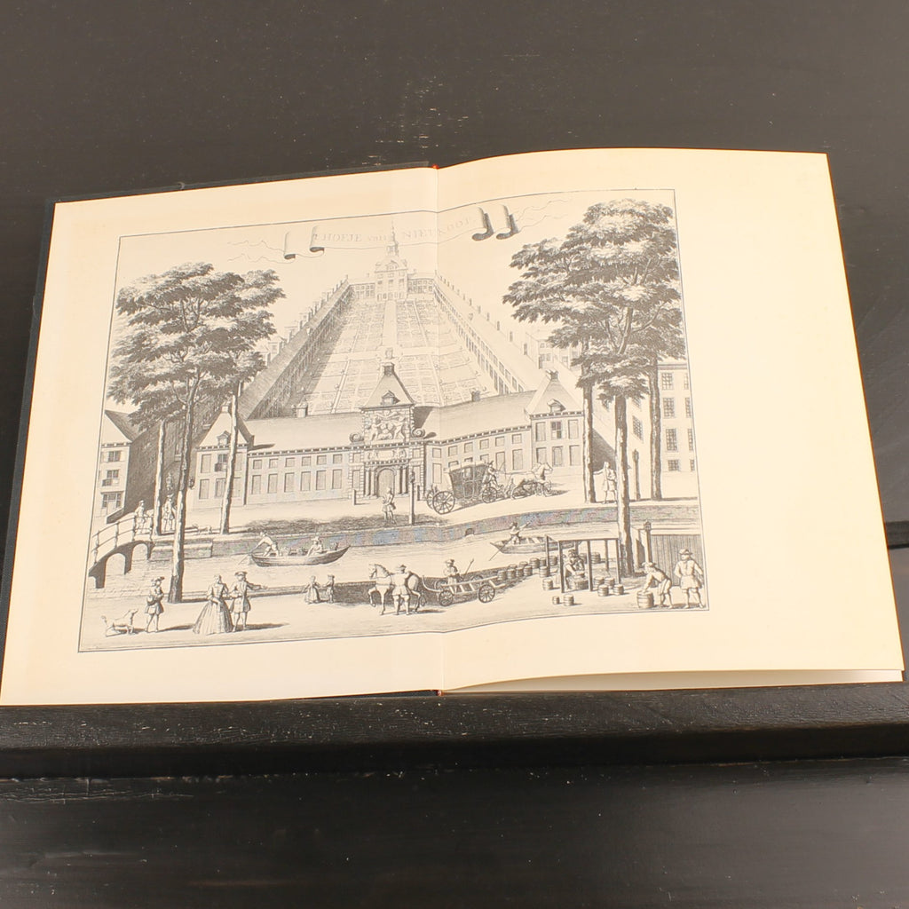 Oude Haagse Hofjes en Godshuizen (1975) – Johan Schwencke – Europese Bibliotheek – Vintage Linnen Band