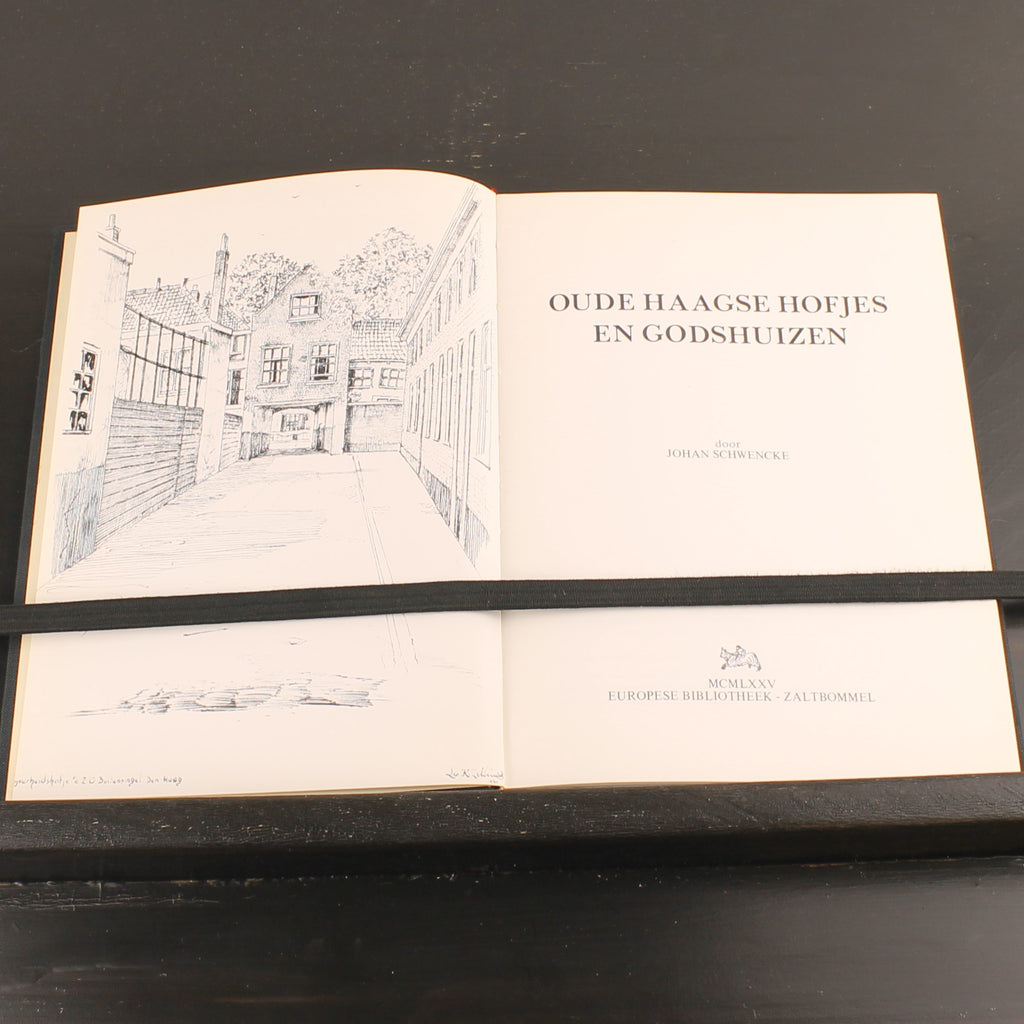 Oude Haagse Hofjes en Godshuizen (1975) – Johan Schwencke – Europese Bibliotheek – Vintage Linnen Band