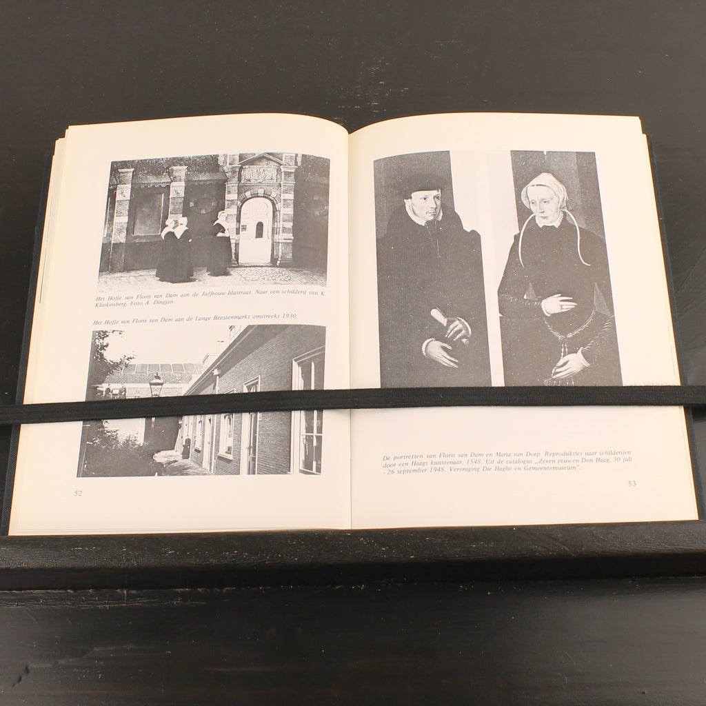 Oude Haagse Hofjes en Godshuizen (1975) – Johan Schwencke – Europese Bibliotheek – Vintage Linnen Band