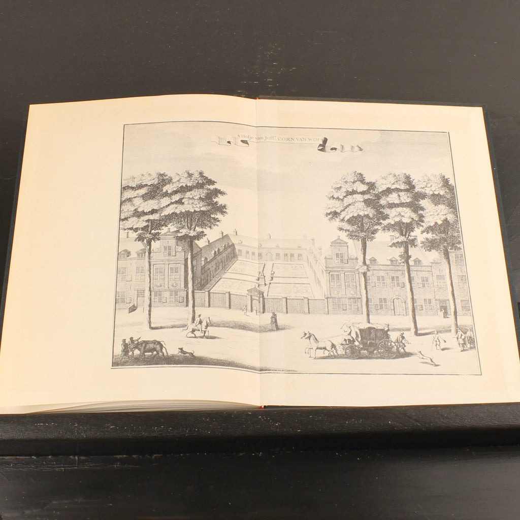 Oude Haagse Hofjes en Godshuizen (1975) – Johan Schwencke – Europese Bibliotheek – Vintage Linnen Band
