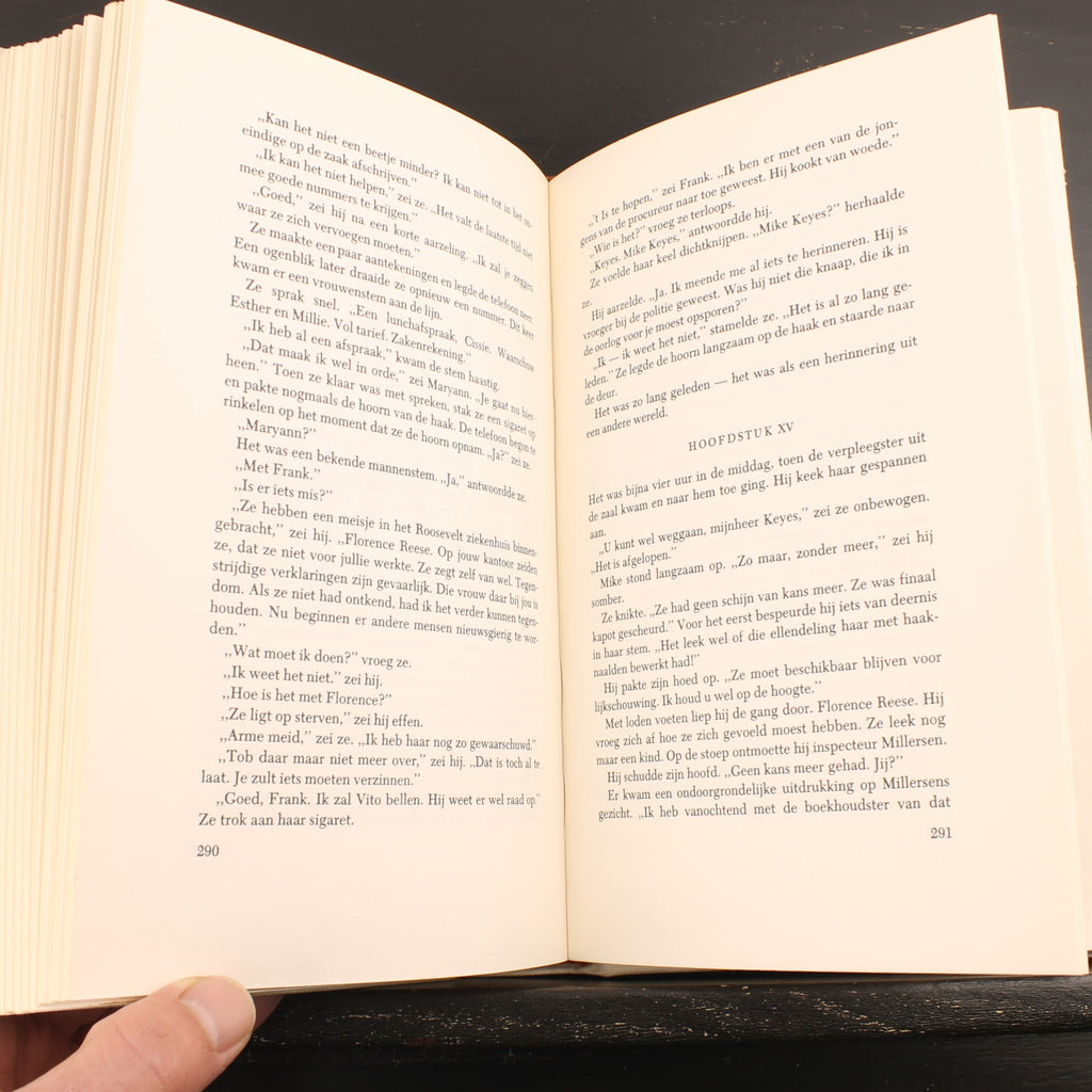 79 Park Avenue - Harold Robbins - Editorial Luitingh, Laren, aprox. 1974