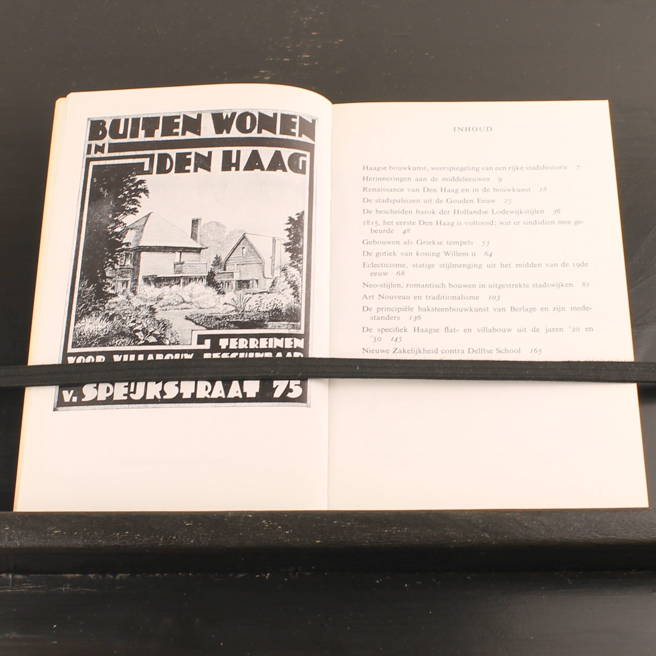 Haagse Huizen en Gebouwen – 7 Eeuwen Bouwkunst – H.J.F. de Roy van Zuydewijn – Vintage Jaren ’70